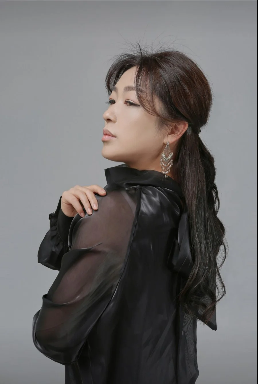 Yongmi Cho 조용미