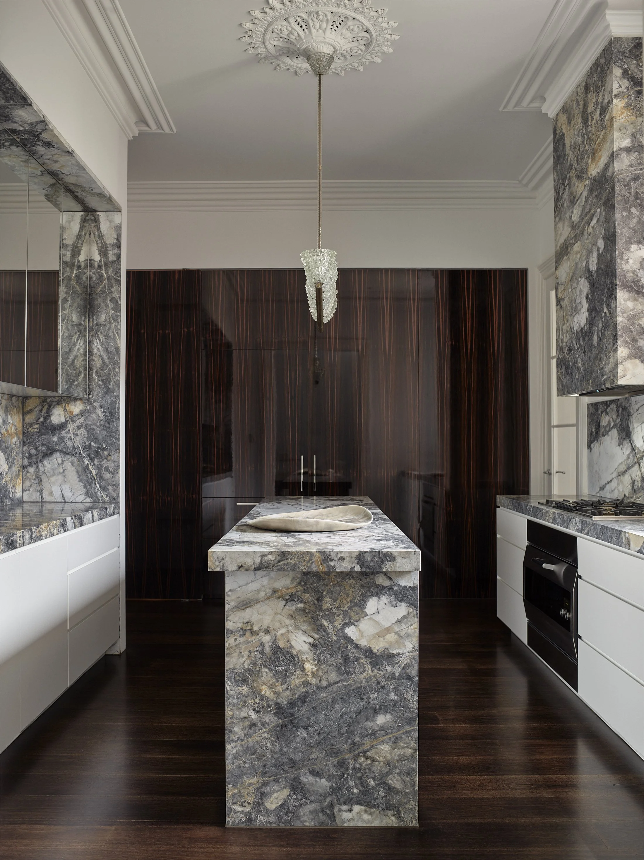 comp 20210504_HICKS_ALBERTPARK_028912_0003_20210504_HICKS_ALBERTPARK_024312.jpg