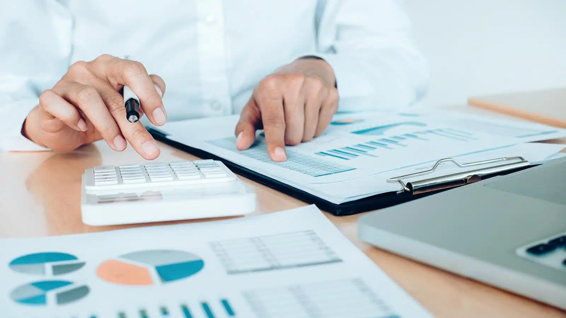 SOC 1 vs SOC 2: Key Differences Every Business Should Know&nbsp;