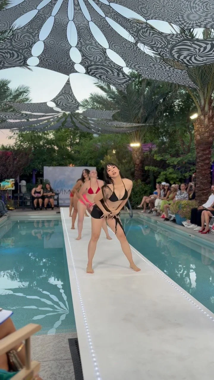 Performance by @officialjenzi dancers
@officialjenzi
@officialphoenixswimweek