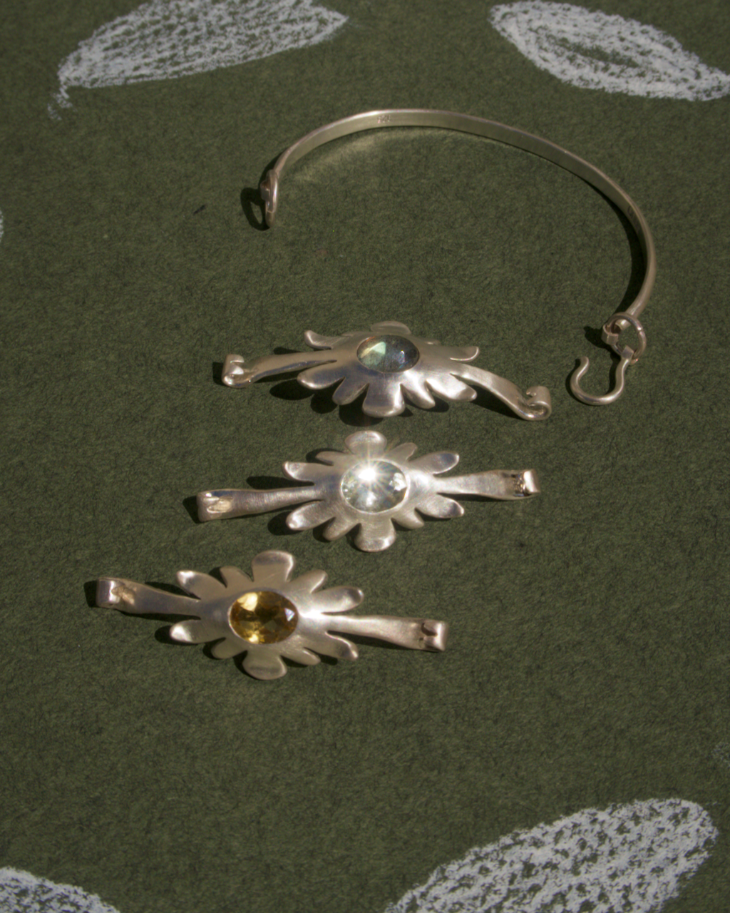 Resting Daisy Bracelet