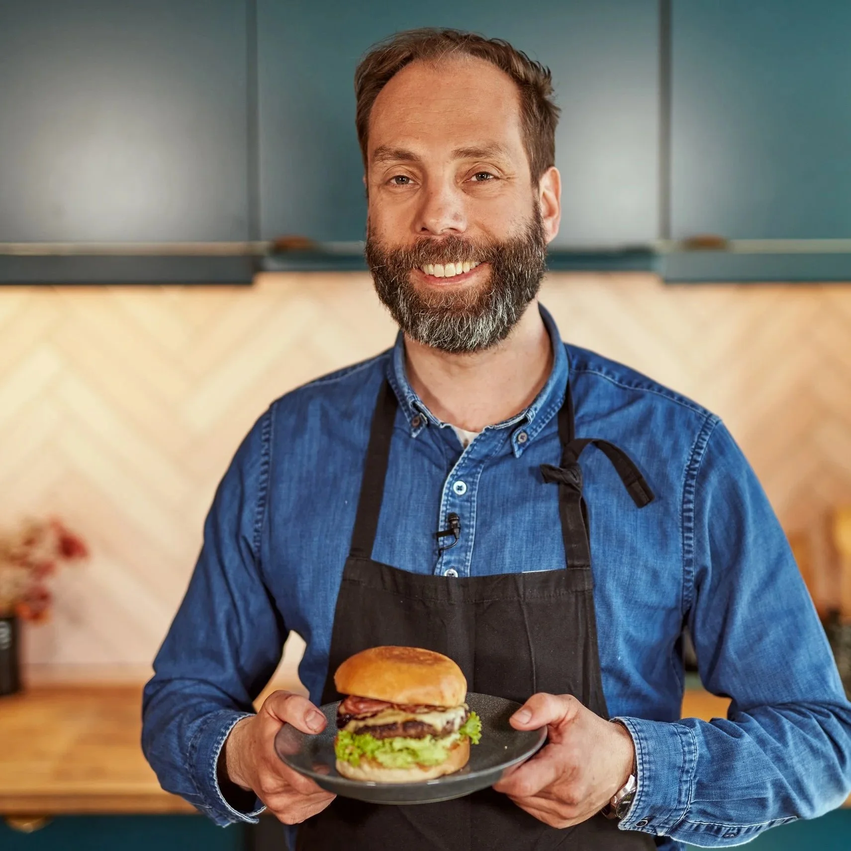 Tarje Haakstad, Døgnvill-gründer