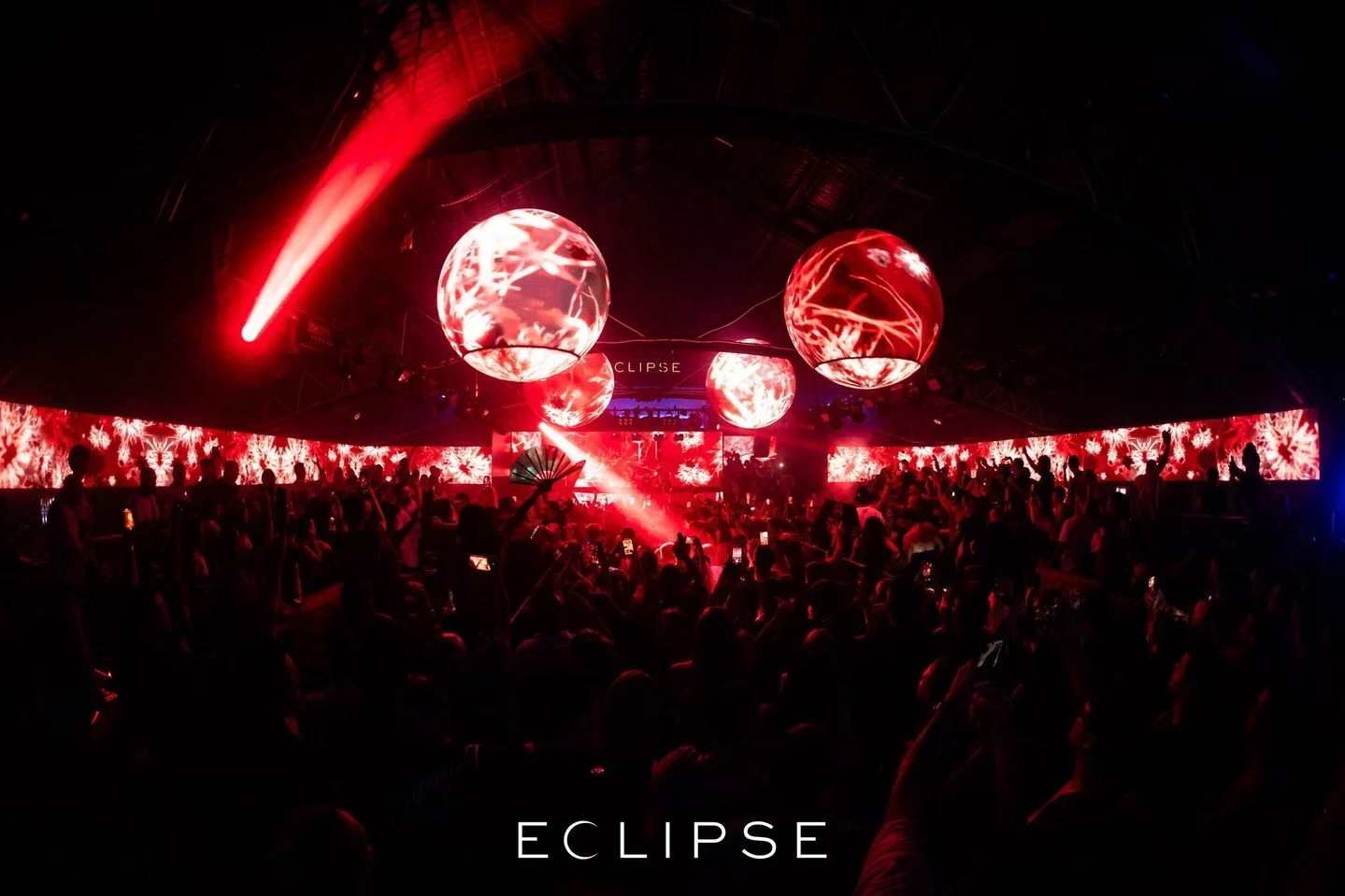 FRIDAY NIGHT LIGHTS ✨ We're on the verge of a sell out for @vikkstar - don't sleep 💤

Final tix in bio.