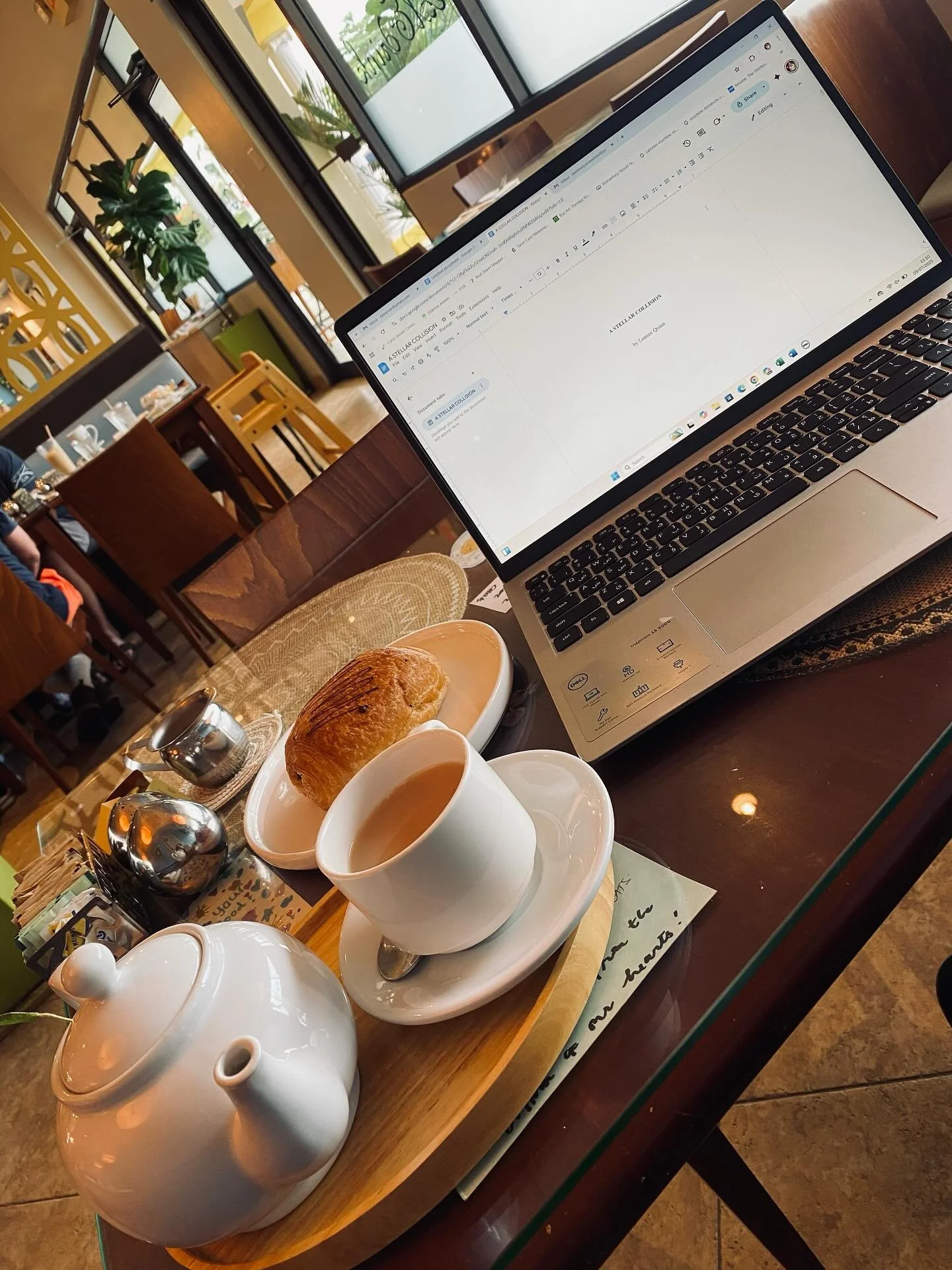 One of my favourite things about moving to a new place&hellip; finding new caf&eacute;s to write in 🥰

#writersofinstagram #writing #editing