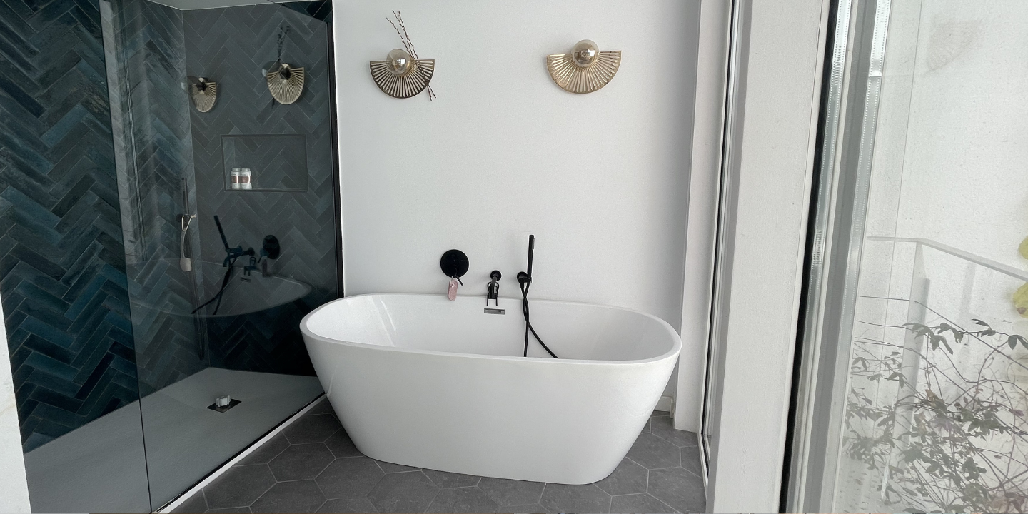 avila lobby room and tv room (4).png