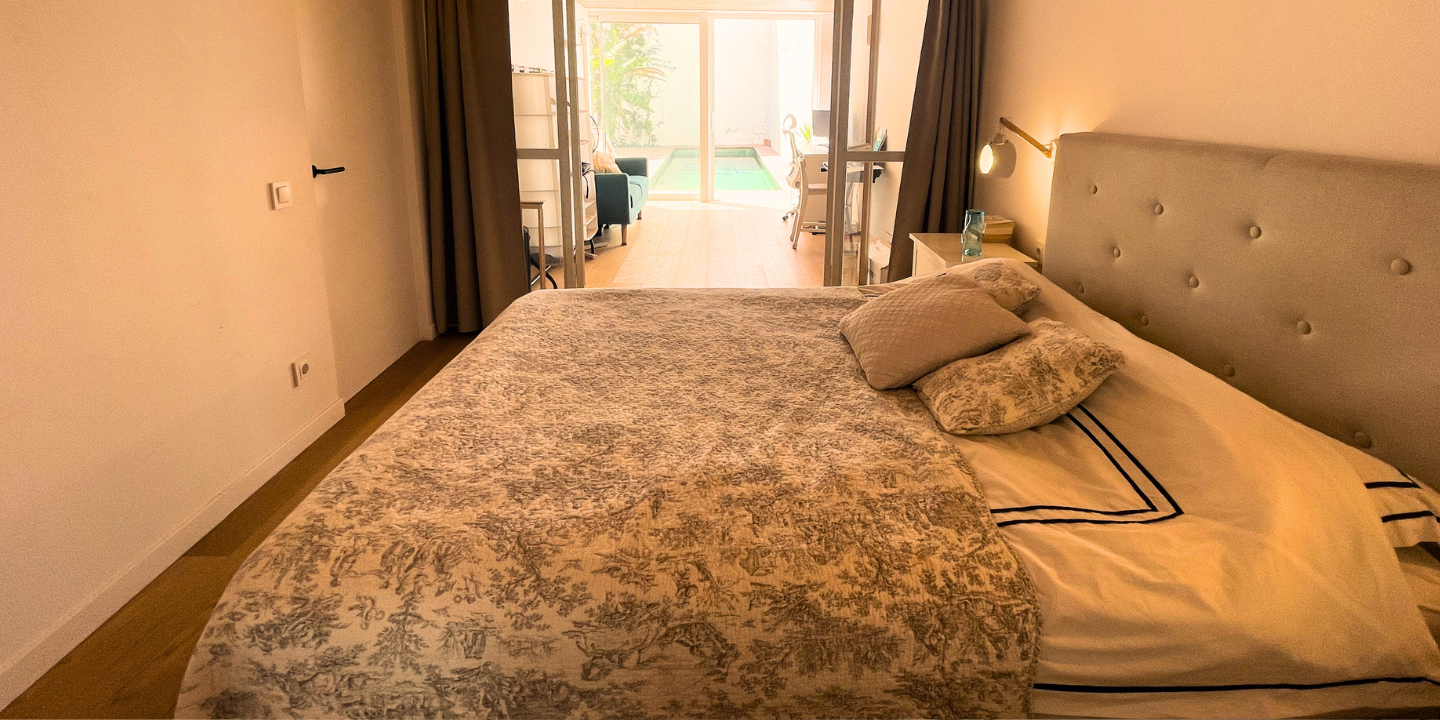 avila lobby room and tv room (2).png