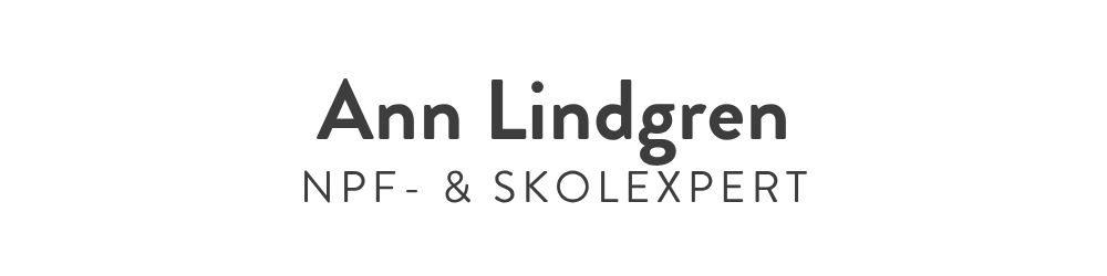 Namnskylt med texten 'Ann Lindgren, NPF- & Skolexpert' på vit bakgrund.