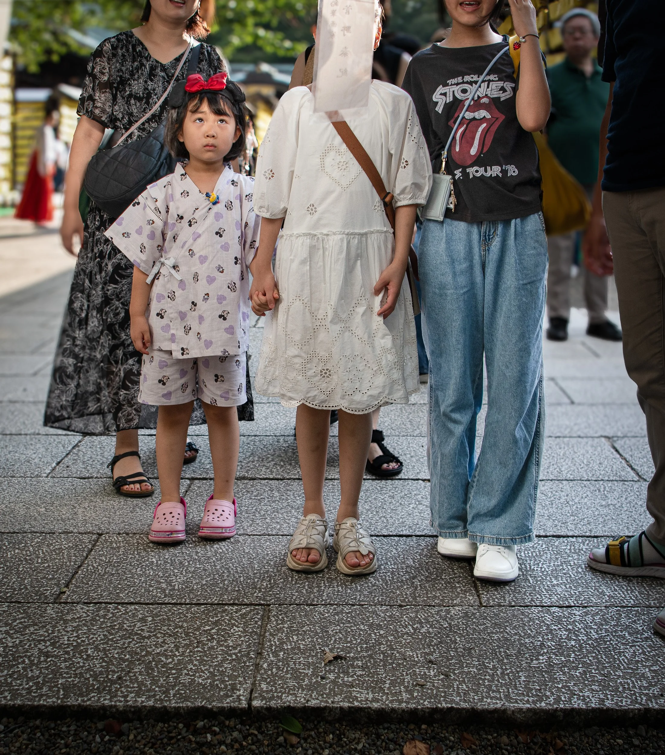 holding hands kintama 7 2025 clr.jpeg