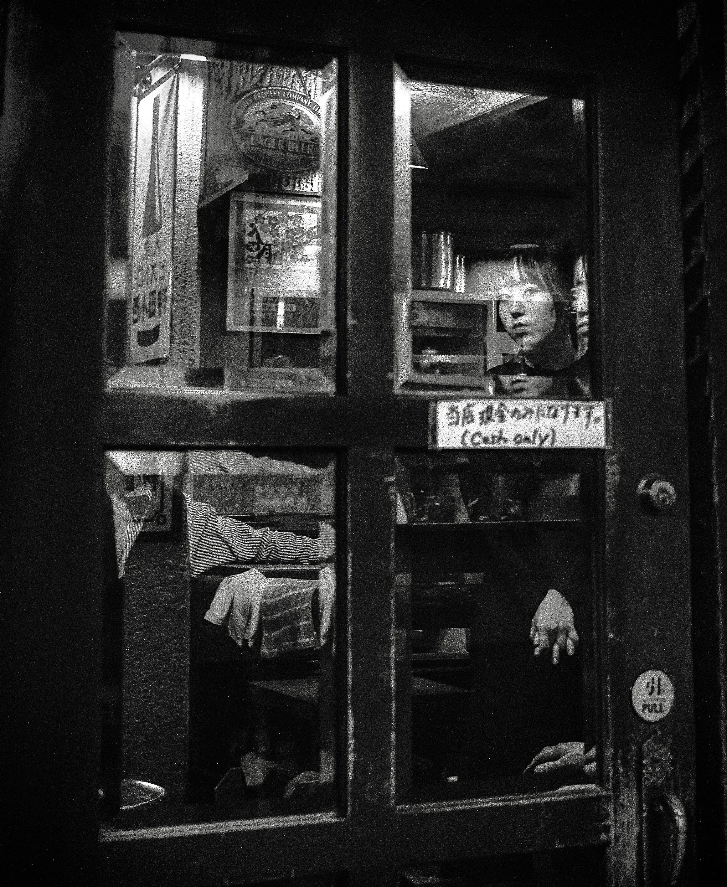 face hands door jimbo less grain n sharpened ver.jpeg