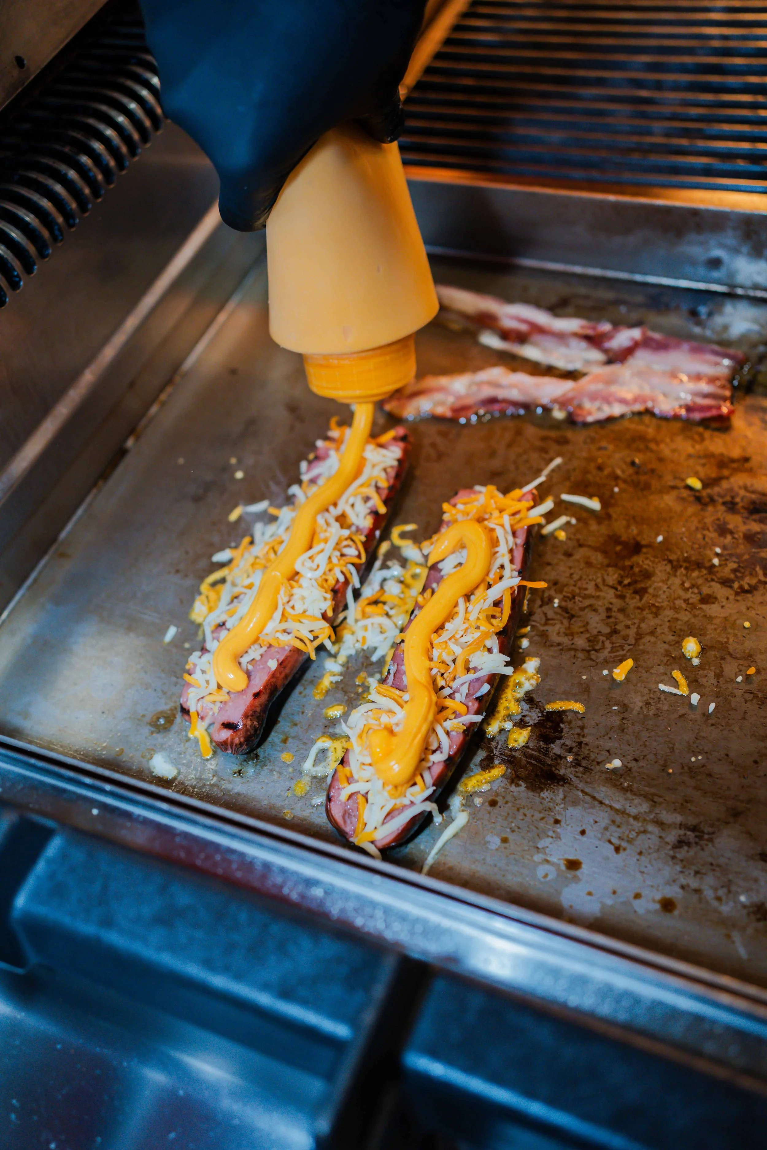 red garter-WEB-nov-19.jpg