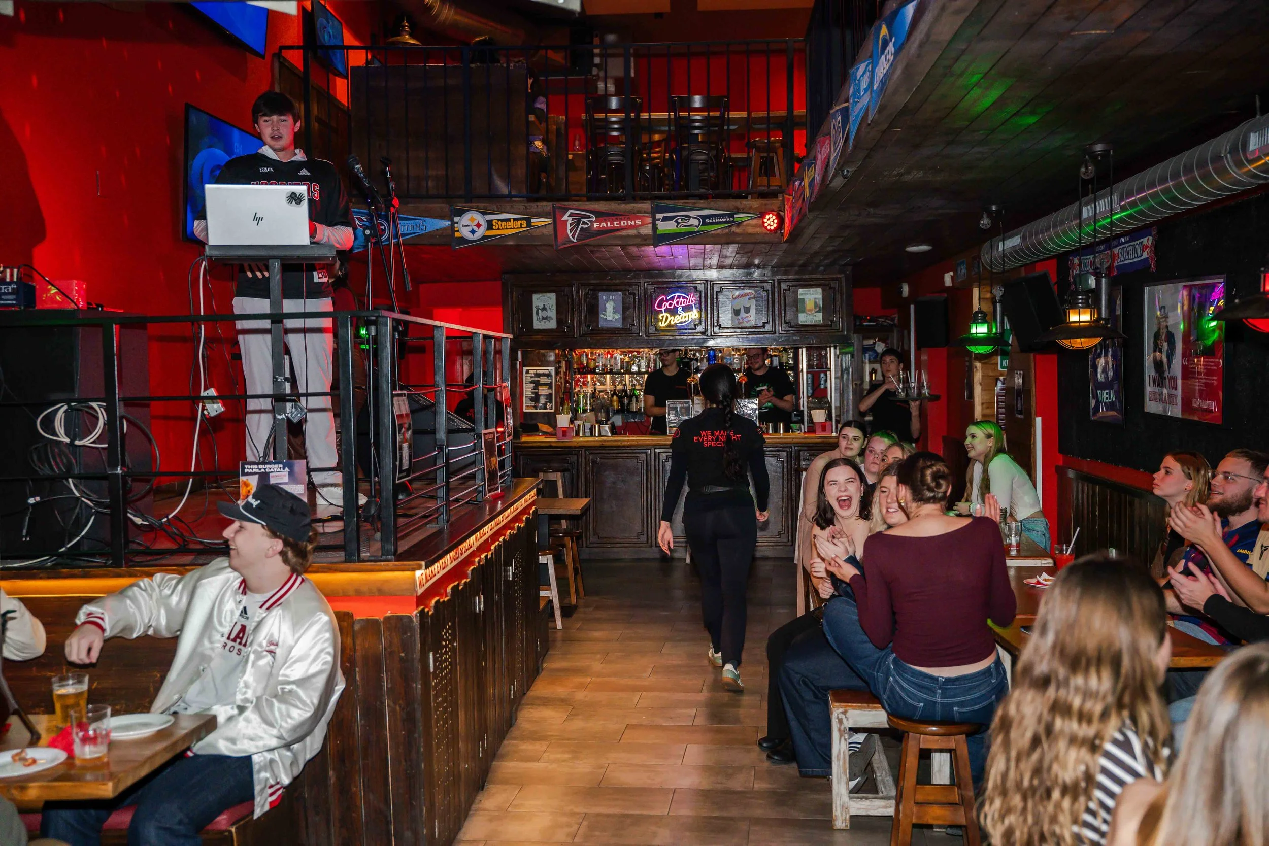 red garter-and reach-jan-web-102.jpg