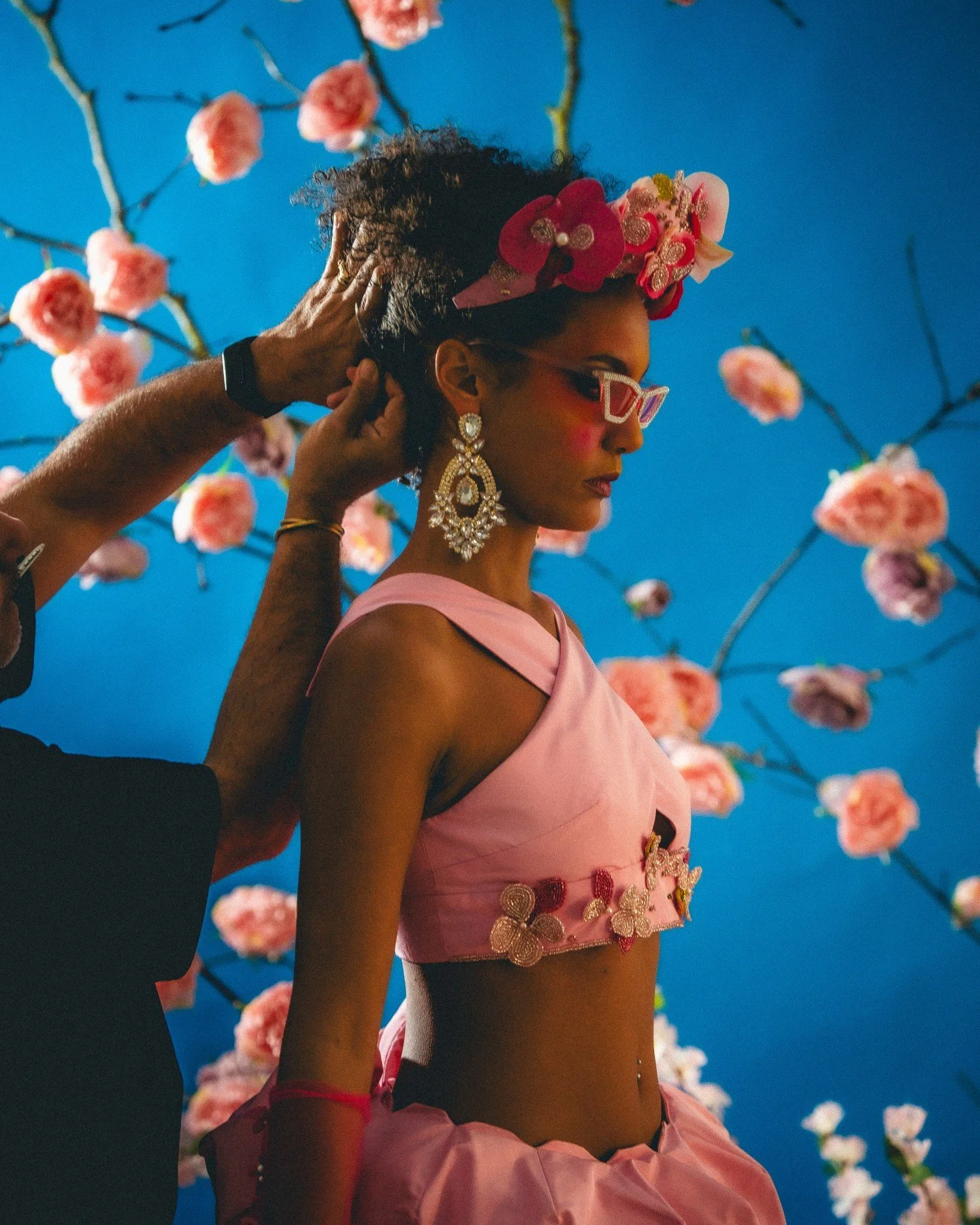 Beneath the spotlight, before the frame &mdash; a moment of becoming.

Final touches. Steady hands. The stillness before she blooms.

Edition 01 | Bloom and the Bow

#HandanLondon
#BeneathHerSilence
#HandanEditionOne
#BehindTheCouture
#WearableArt
#B