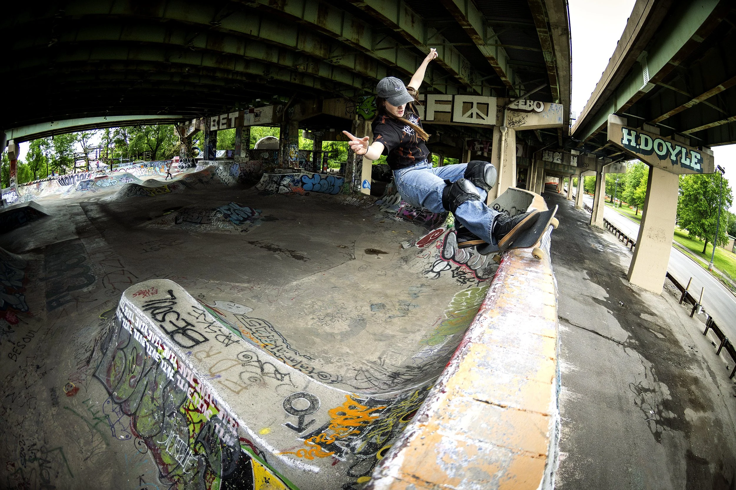 Lilly_Front_Feeble_FDR.jpg