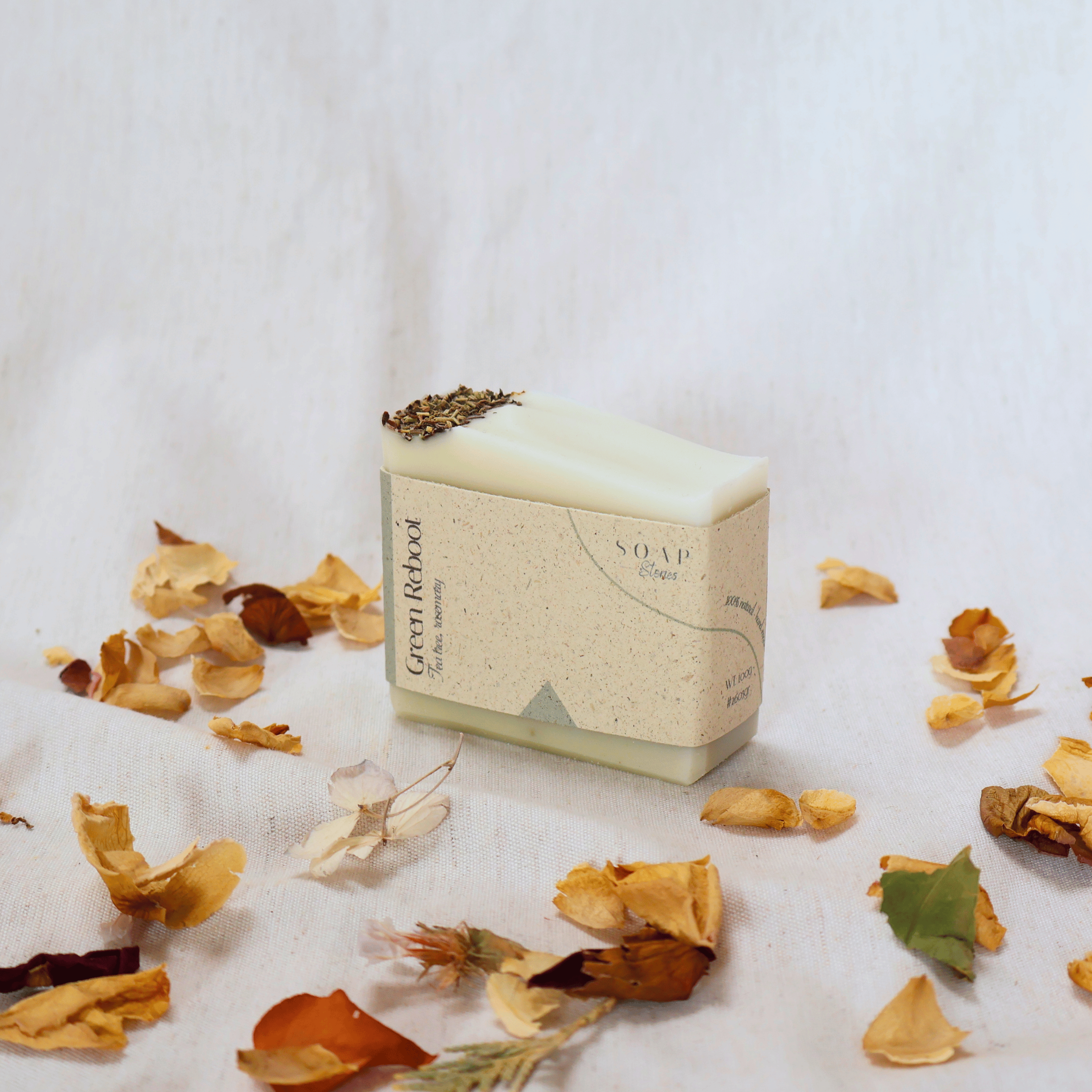 Handmade_natural_greenclay_tea_tree_bar_with_sleeve.png