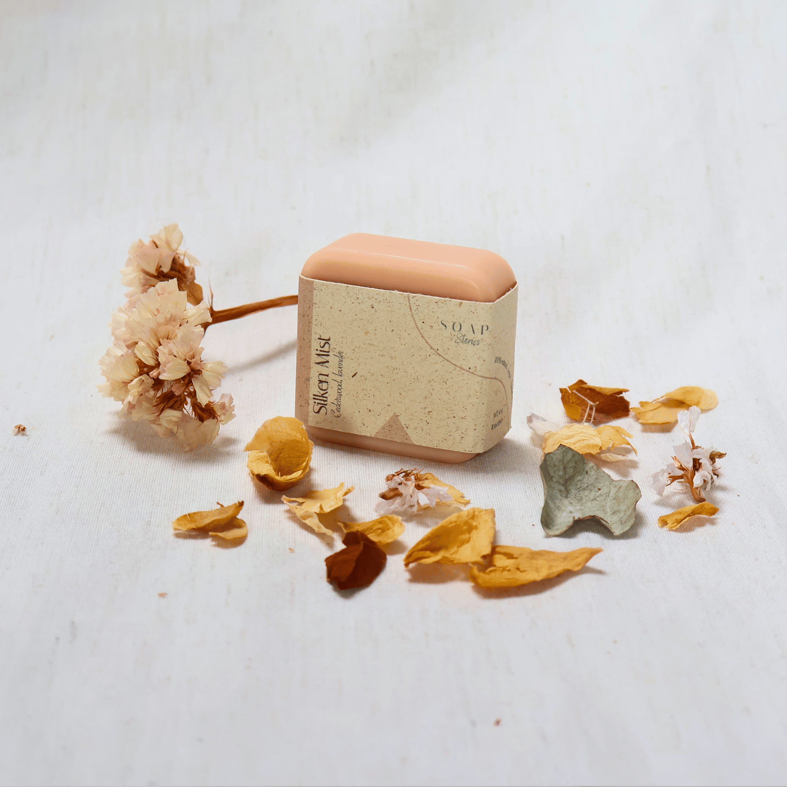 handmade_mini_soap_bar_pink_clay_lavander_detail.png