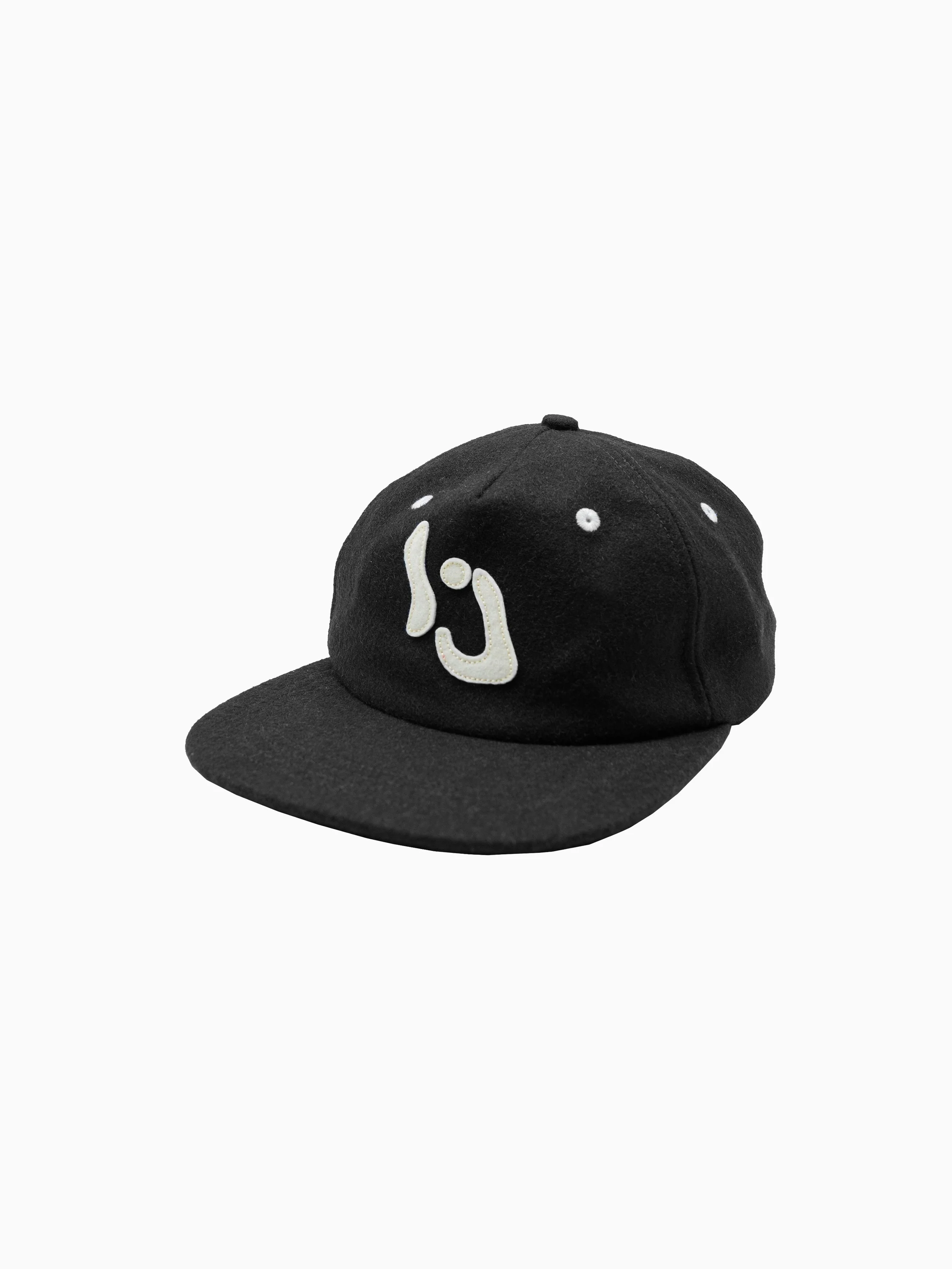 Wool-Black-Main.jpg