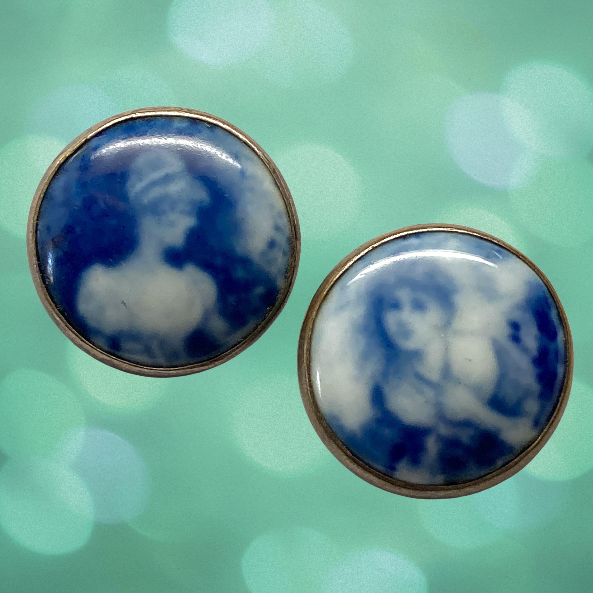 Medium Antique Ceramic in Brass Button with Pretty Lady