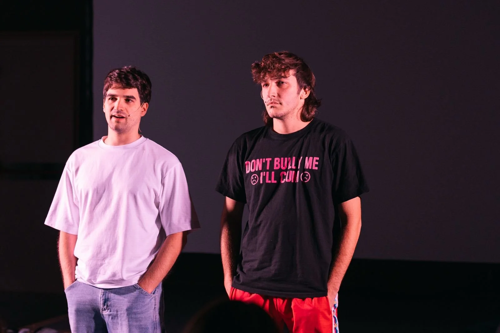 Com’è stato portare in scena, regno del corpo, una storia dove la fisicità è solo digitale?