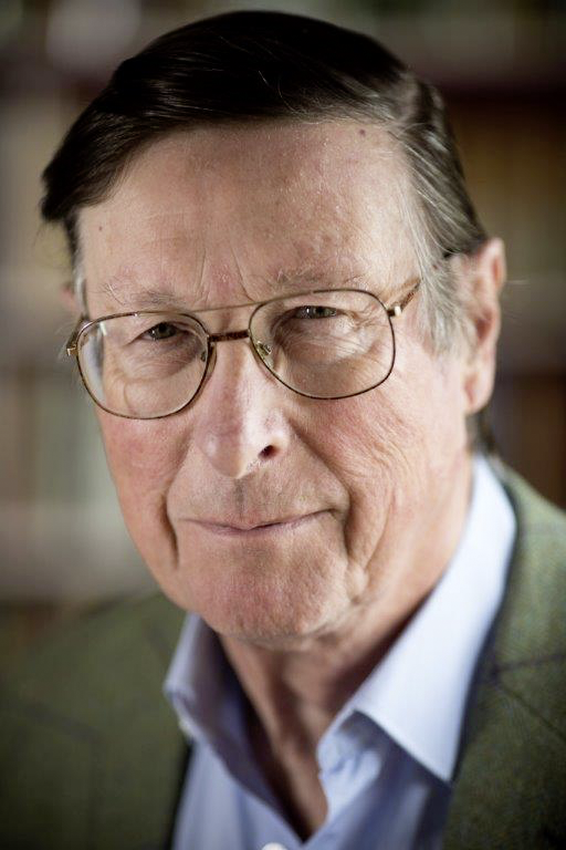 Max Hastings author photo.png
