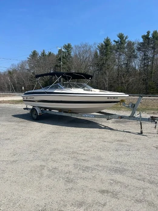 2003 Larson Lsi 210 Br