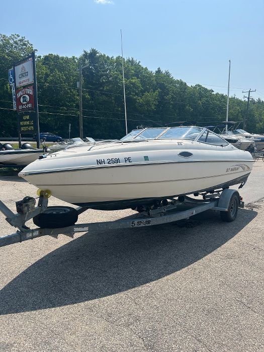 2001 Stingray cuddy cabin sport 20ft
