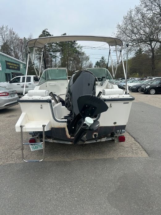 bostonwhaler3.jpeg