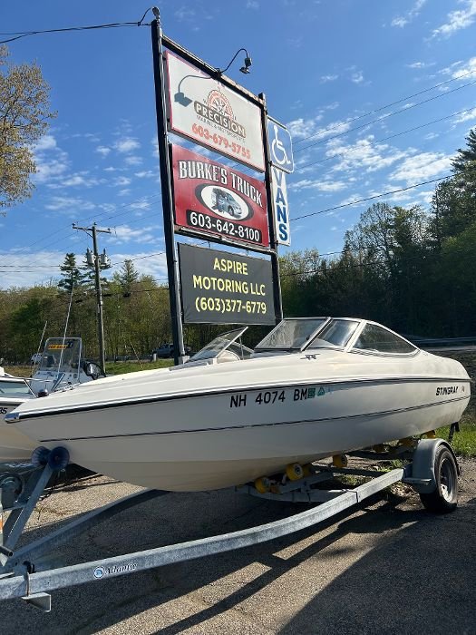 2006 Stingray 180 bow rider