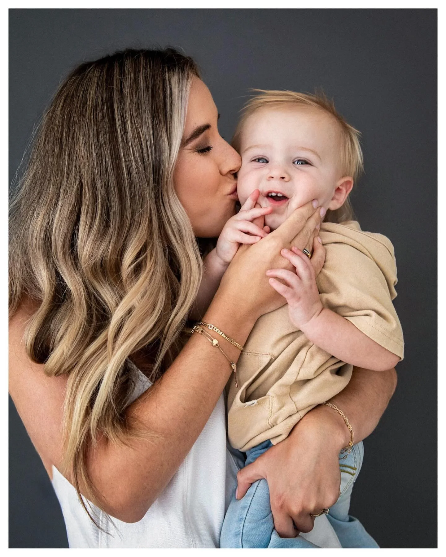 Ughh those squishy cheeks 🥹

✨ @michelledavisssssss 

#wildoakstudio #roanoketxphotographer #northlakephotographer #argylephotographer