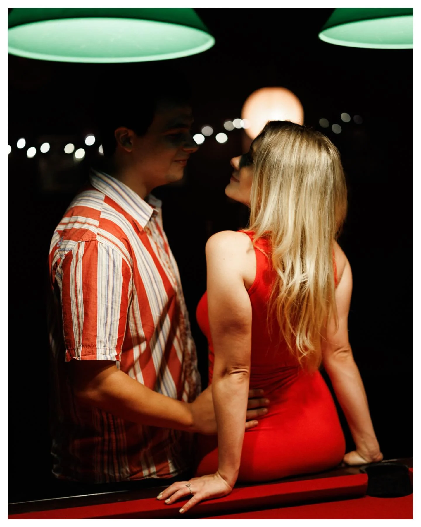 The perfect mix of neon lights, sticky floors, and genuine connection. 🎱 

✨ @annelifierro @jacobbgreenberg