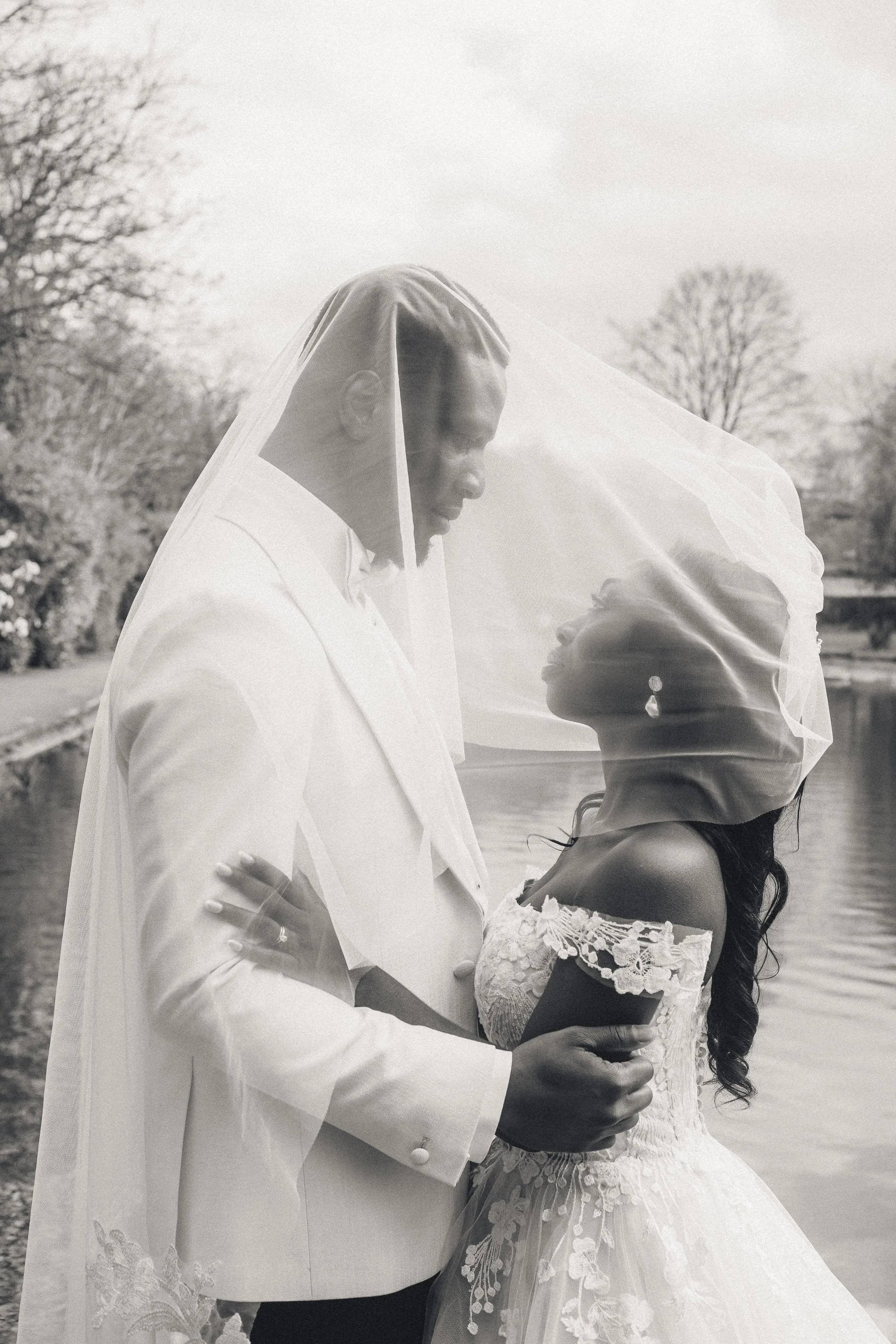 romantic Wedding Couple Under Veil Outdoor Black and White