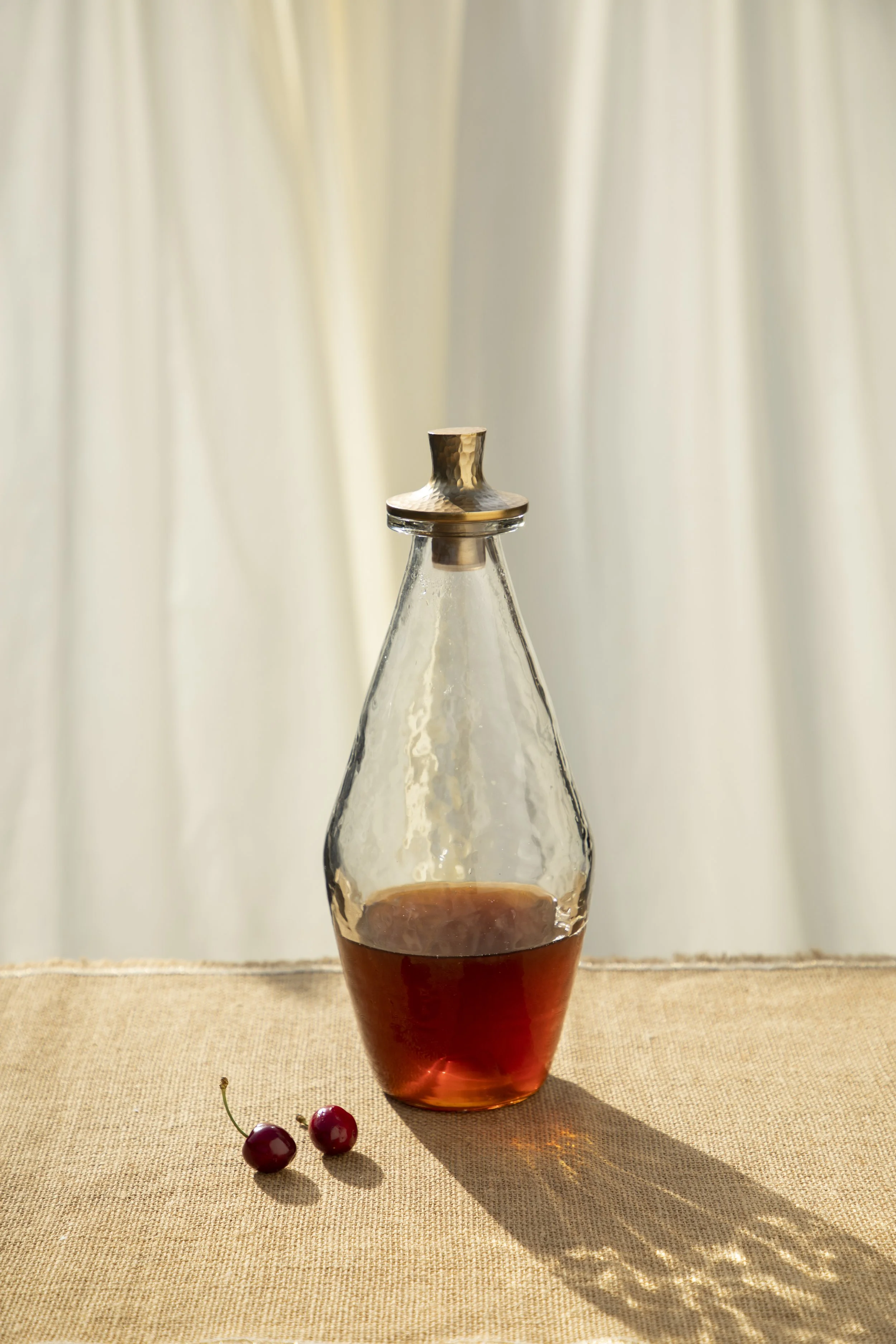 Djenne Pebbled Tall Decanter