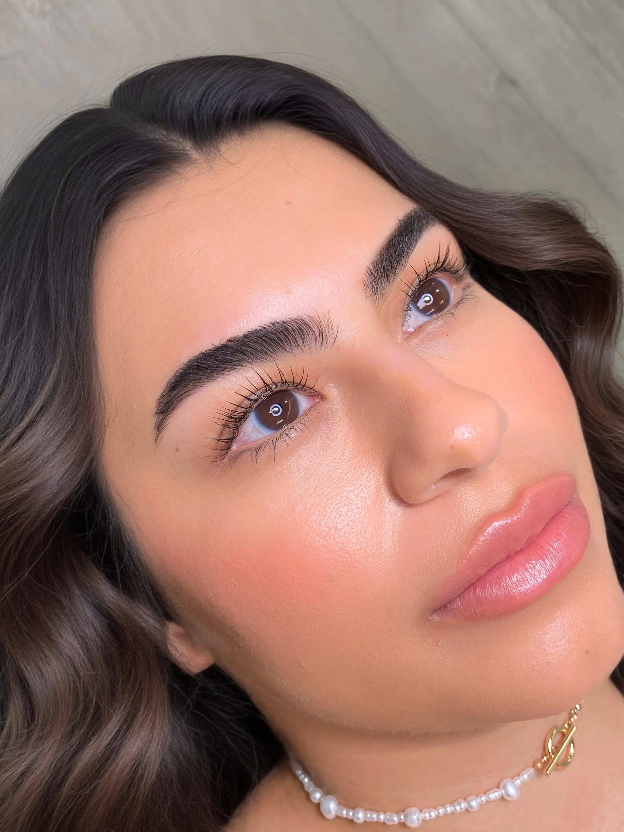 woman's eyes, lash and brow tint woodland hills