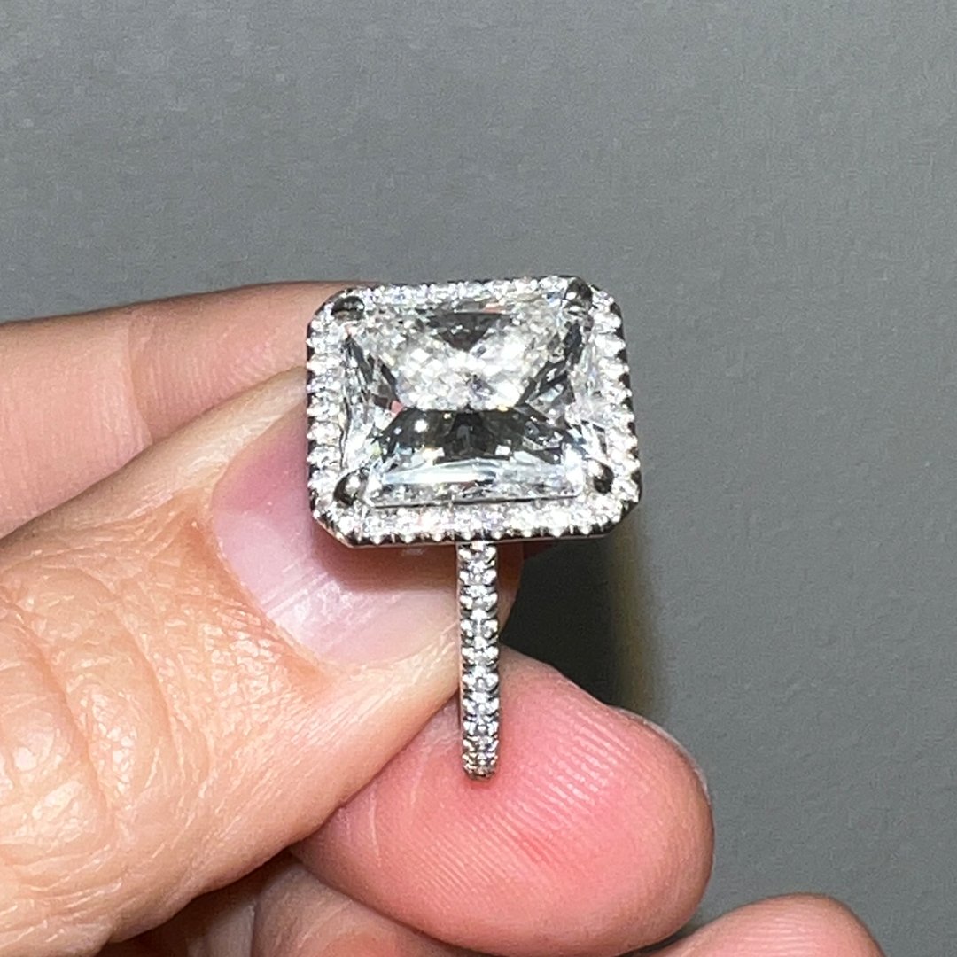 EngagementRing3.jpg