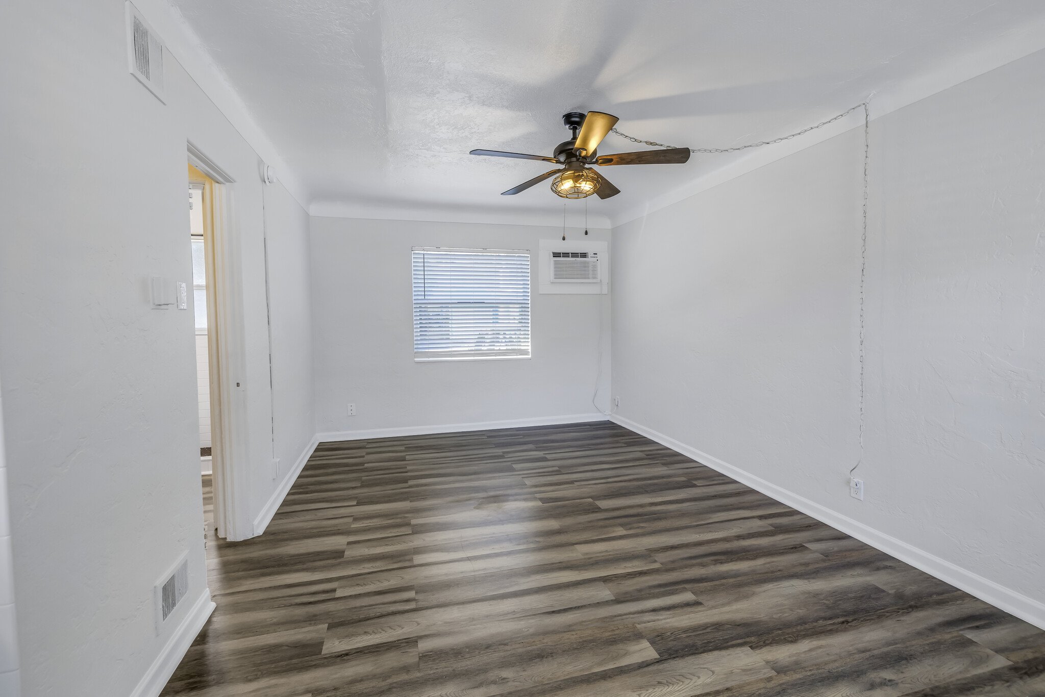 779-9th-Ave-N-Saint-Petersburg-FL-Building-Photo-9-LargeHighDefinition.jpg