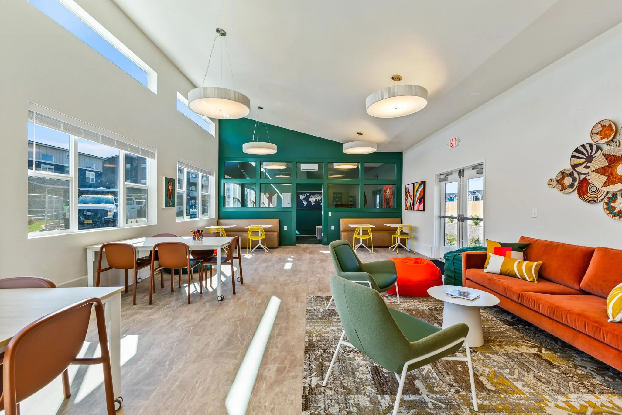 19-web-or-mls-3470 Blossom Dr NE 19.jpg