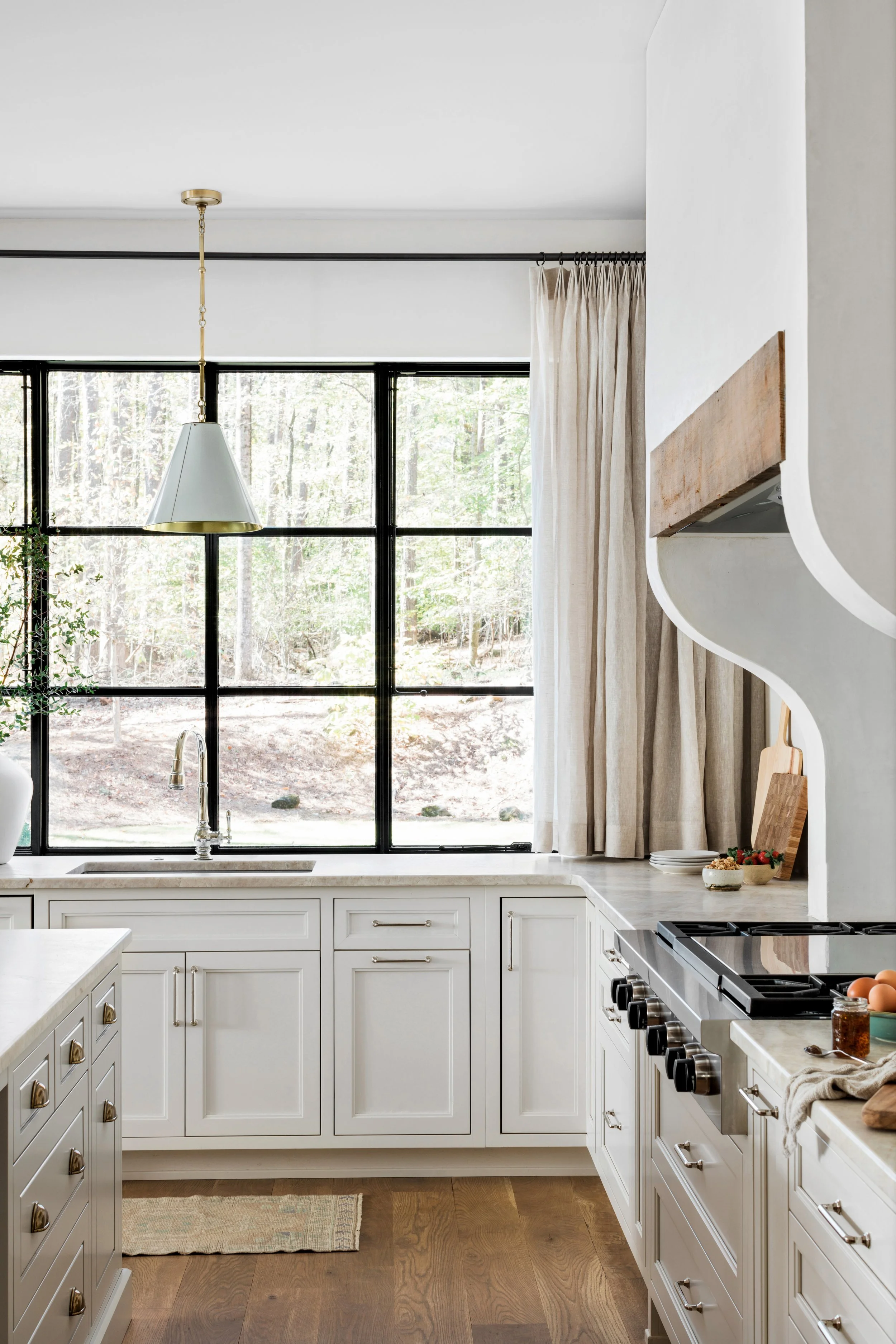 
Atlanta interior designer, buckhead interior designer, Alpharetta interior designer, Best interior designer Atlanta, Residential interior design services, Luxury interior design, Modern interior design, Online interior design services, virtual inter