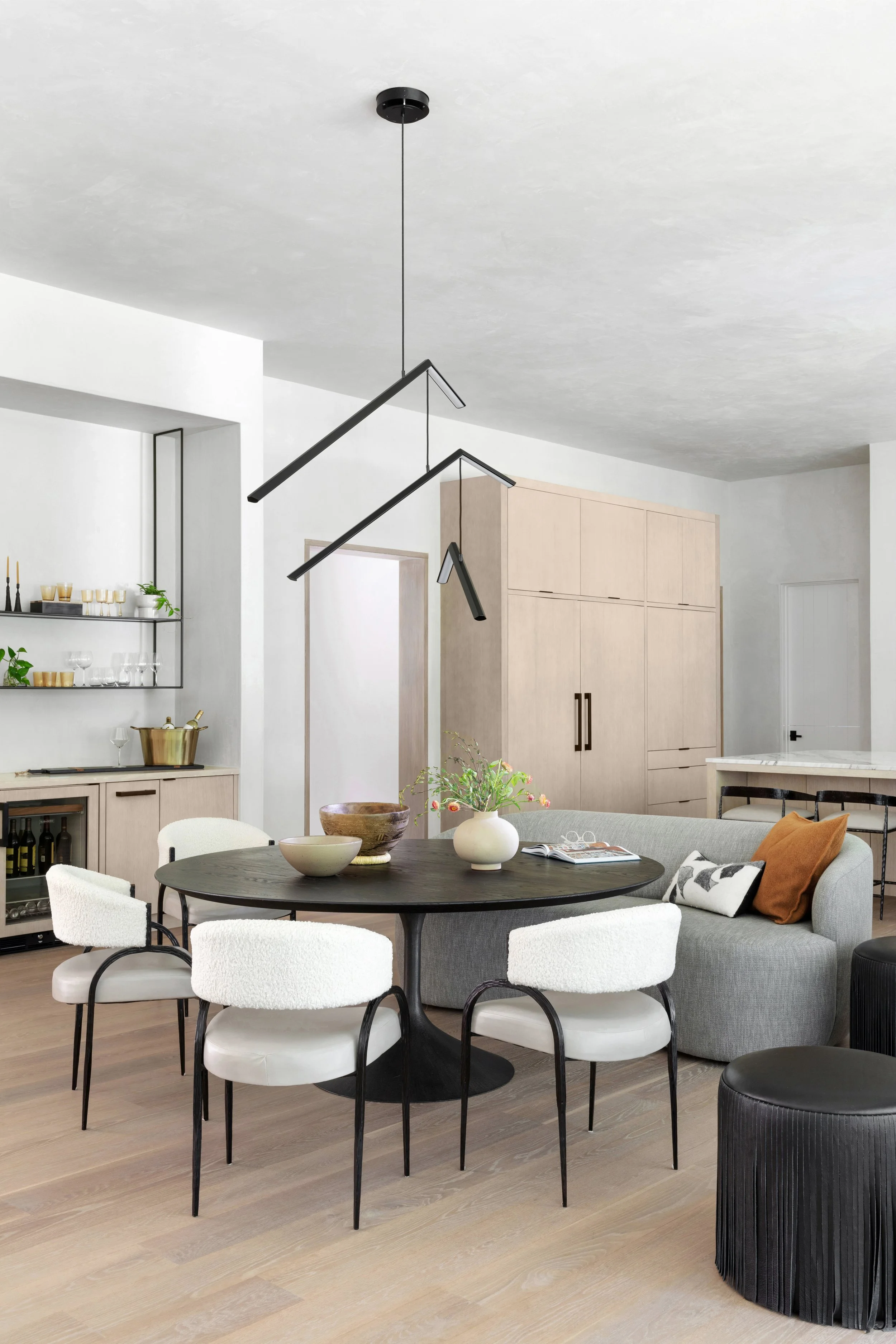 Atlanta interior designer, buckhead interior designer, Alpharetta interior designer, Best interior designer Atlanta, Residential interior design services, Luxury interior design, Modern interior design, Online interior design services, virtual interi