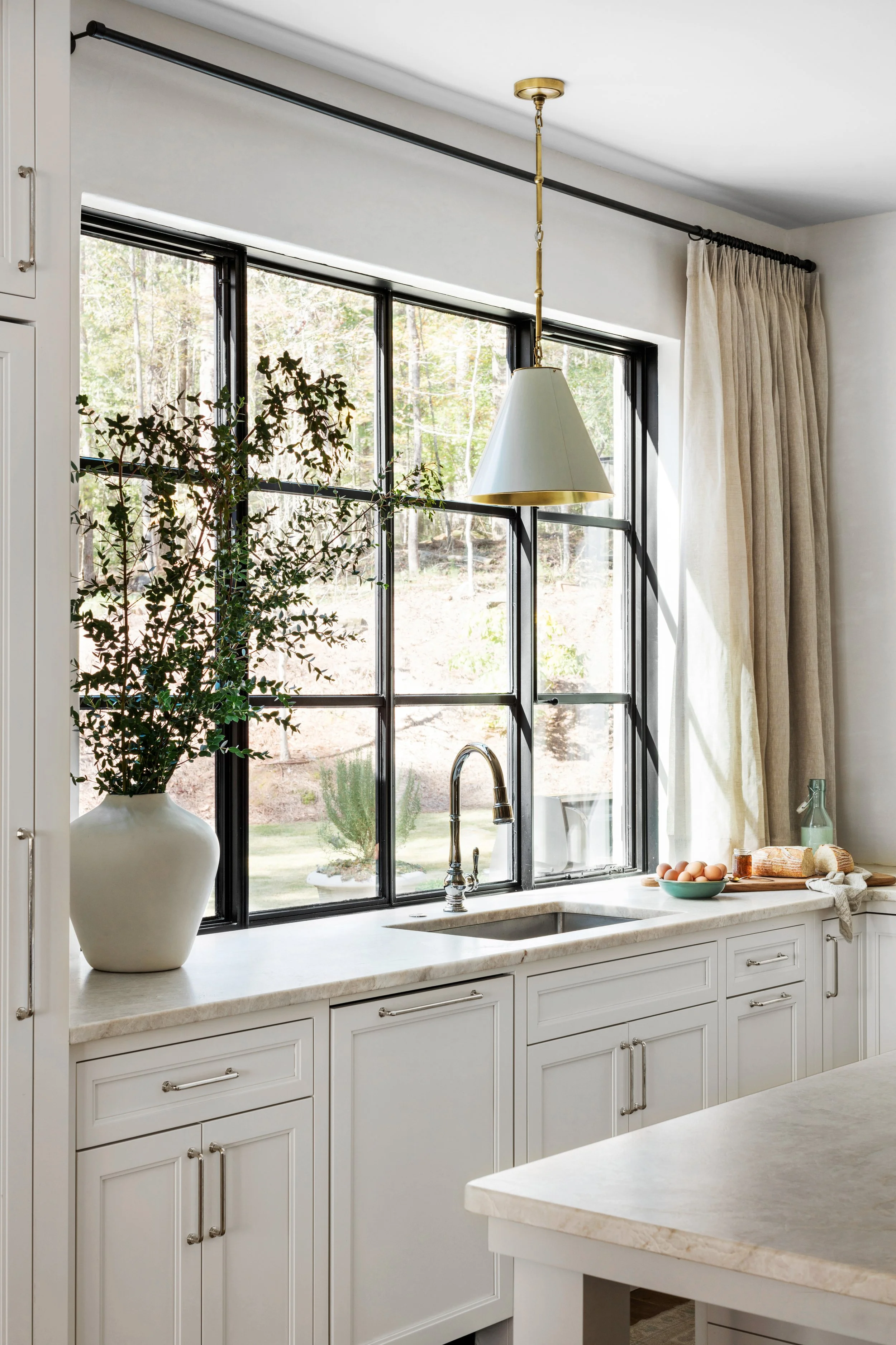 Atlanta interior designer, buckhead interior designer, Alpharetta interior designer, Best interior designer Atlanta, Residential interior design services, Luxury interior design, Modern interior design, Online interior design services, virtual interi