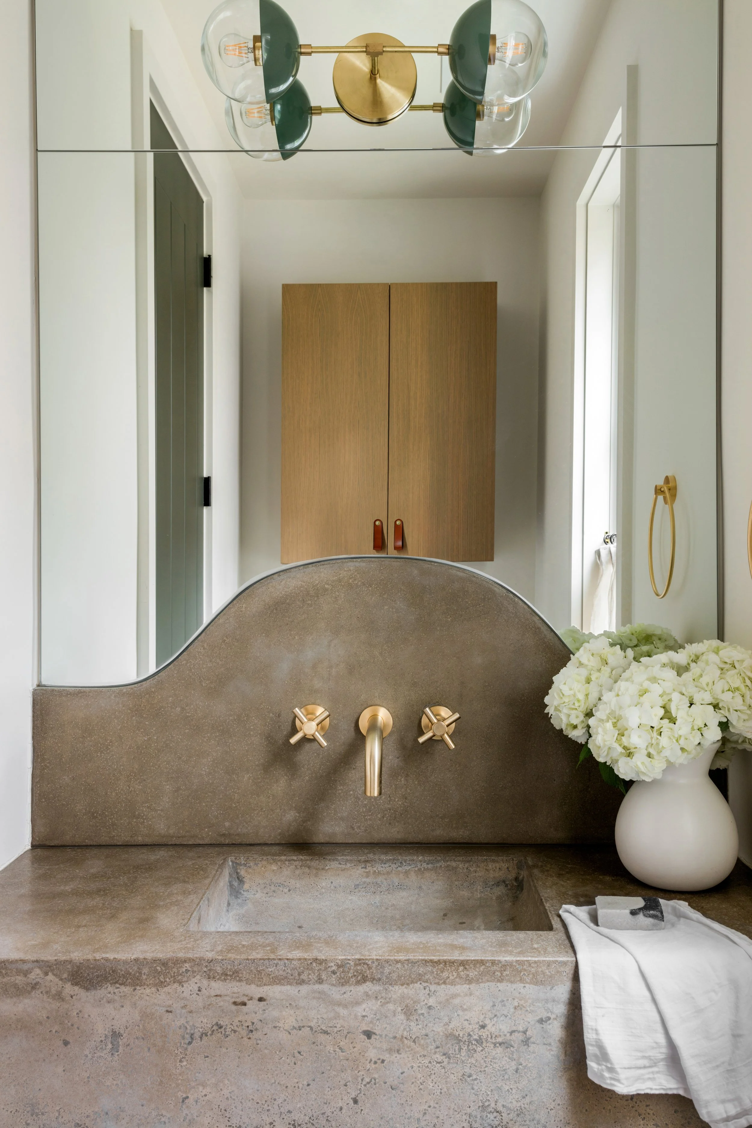 
Atlanta interior designer, buckhead interior designer, Alpharetta interior designer, Best interior designer Atlanta, Residential interior design services, Luxury interior design, Modern interior design, Online interior design services, virtual inter