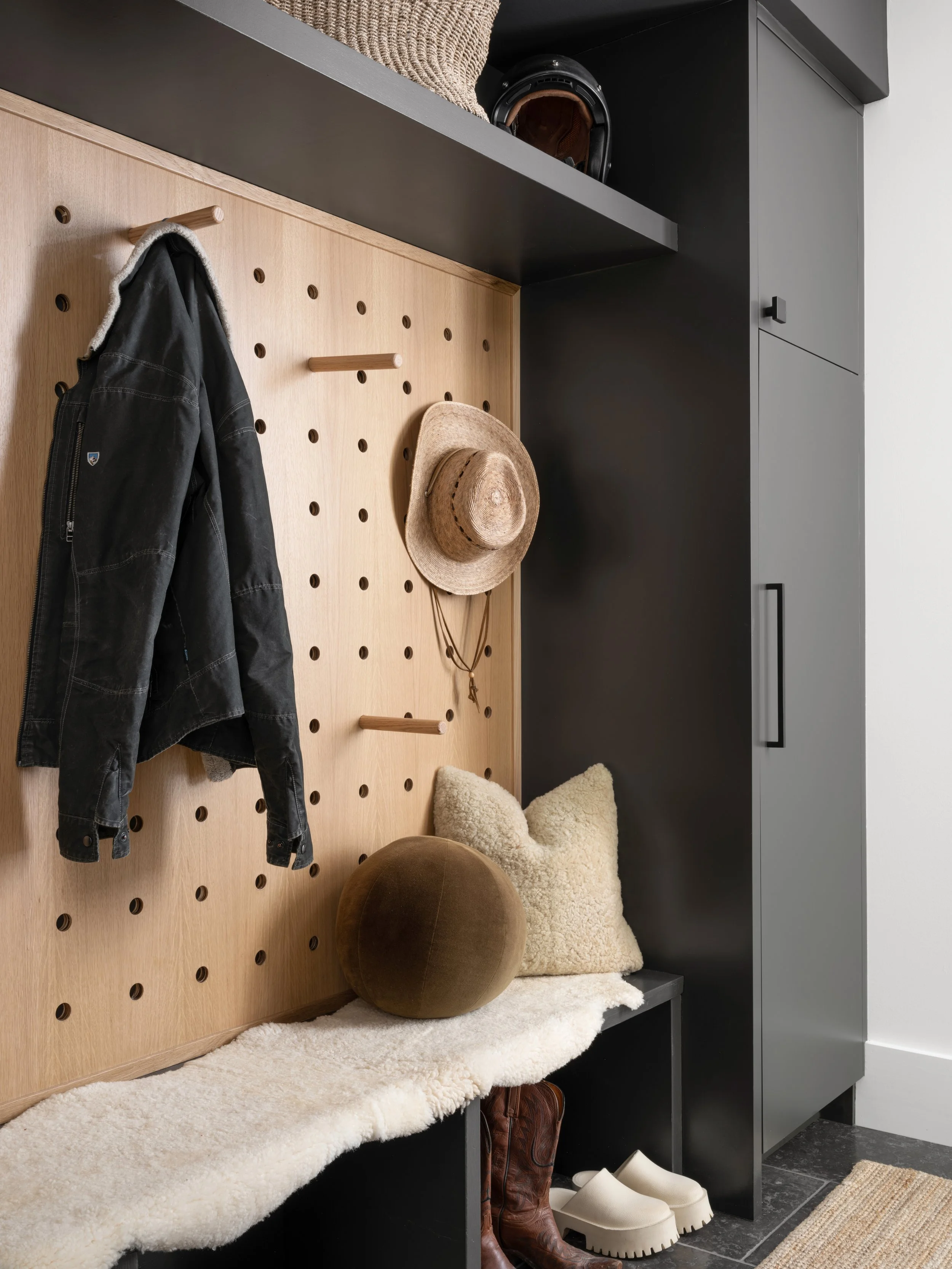 Atlanta interior designer, buckhead interior designer, Alpharetta interior designer, Best interior designer Atlanta, Residential interior design services, Luxury interior design, Modern interior design, Online interior design services, virtual interi