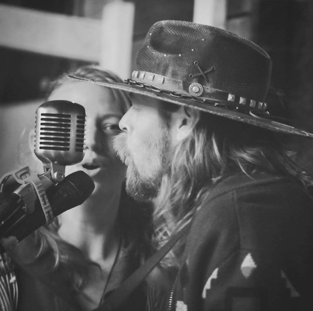 Falspring, Folk Duo