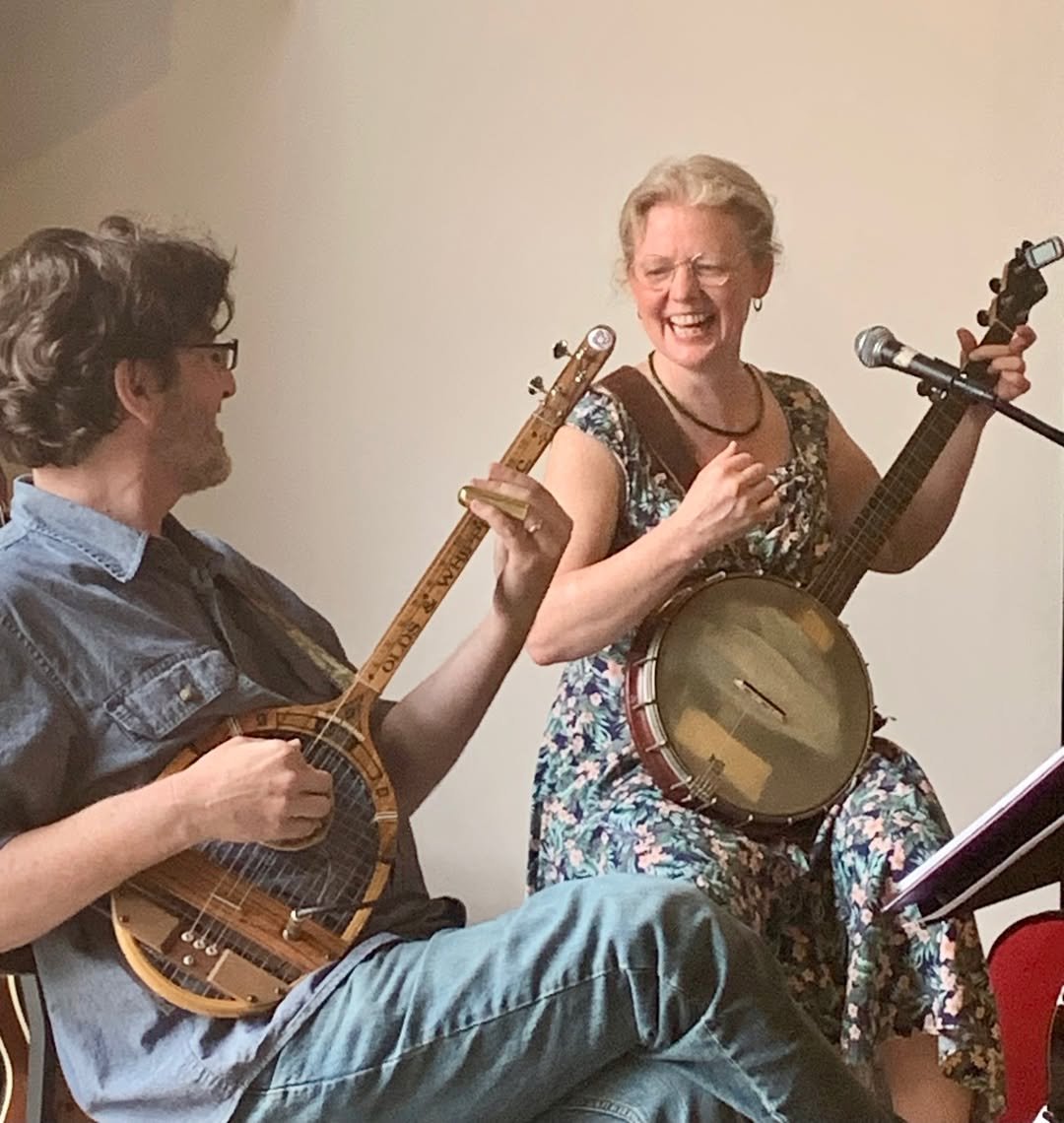 Eliza Lynn & Mike Alexander Live at the Vineyard