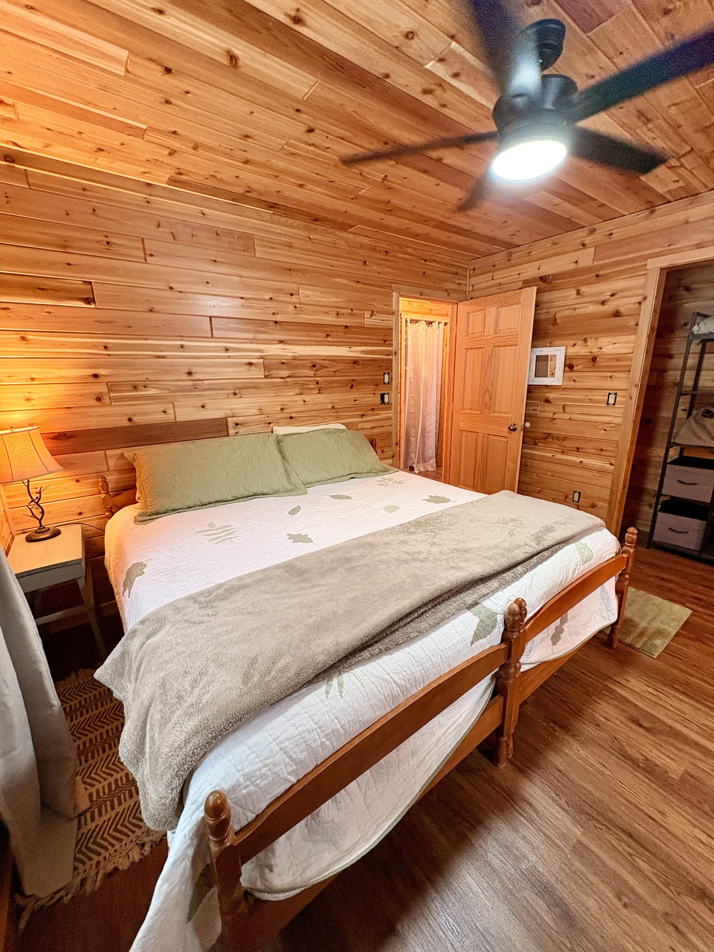 simply-redo-danbury-wi-cabin-bedroom-green-after-02.JPG