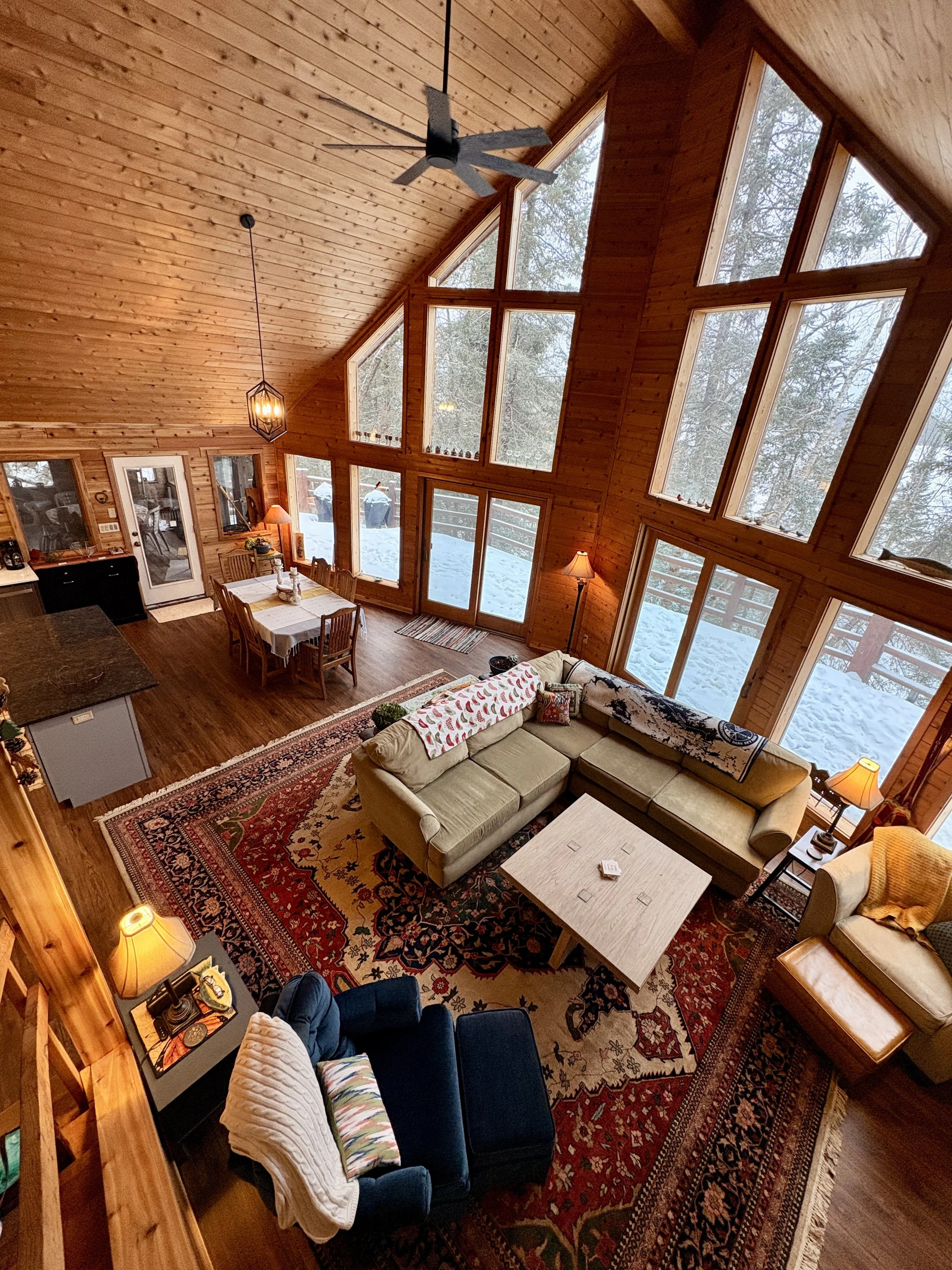 simply-redo-danbury-wi-cabin-great-room-wide-after-01.JPG