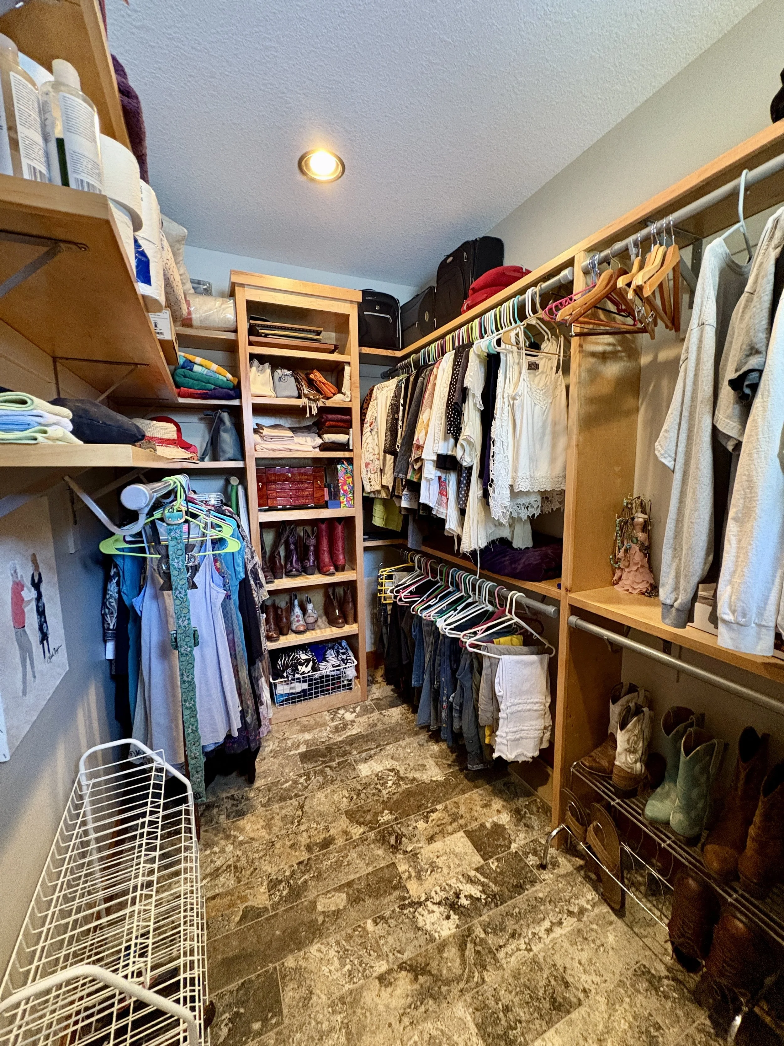Whole-Home Editing, Kitchen & Closet Organization | Wabasha, MN
