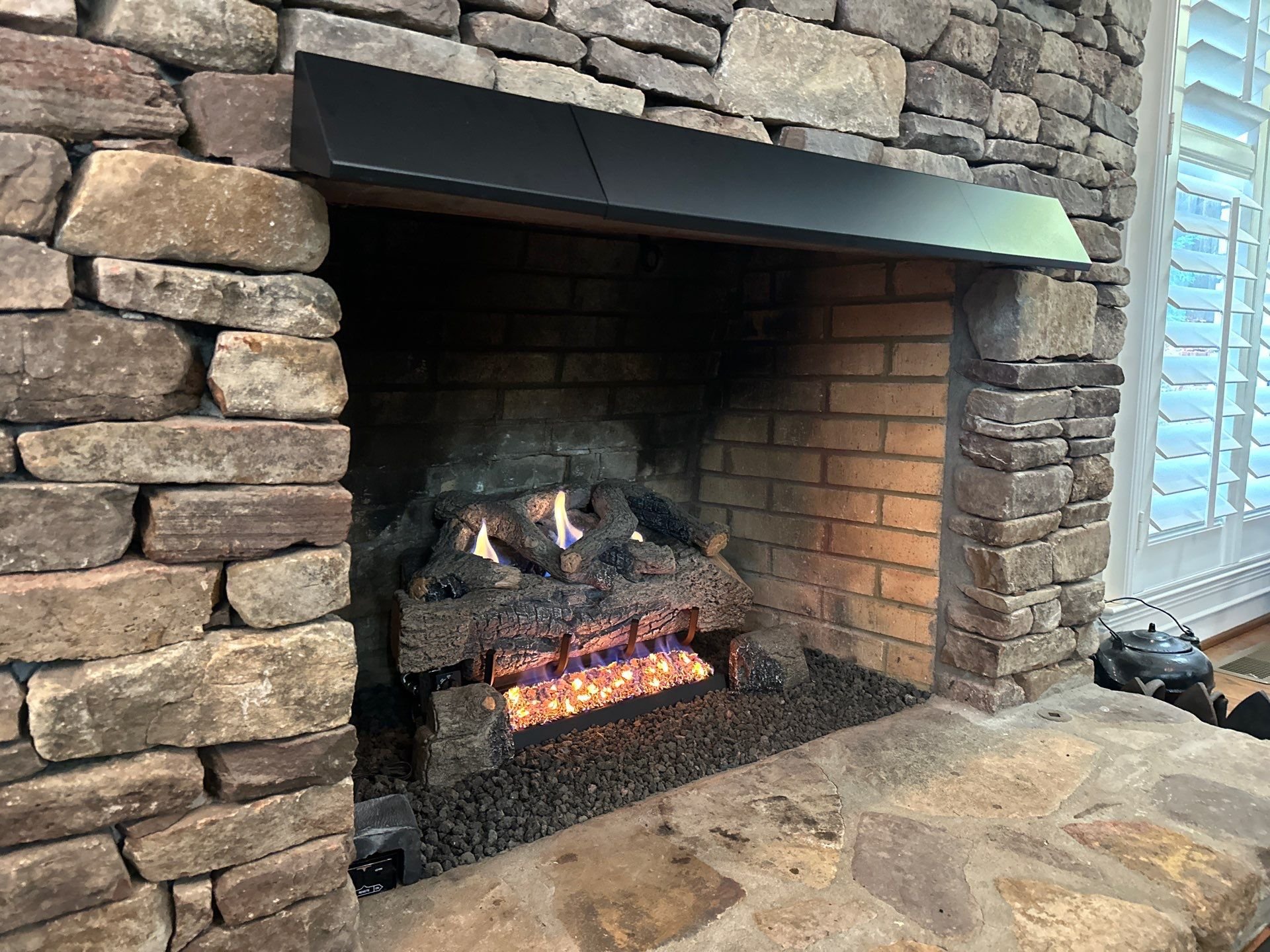 Fireplace Hood Logs Real Fyre-6-Oct 27 2025 02_08pm-fQ6t.jpg