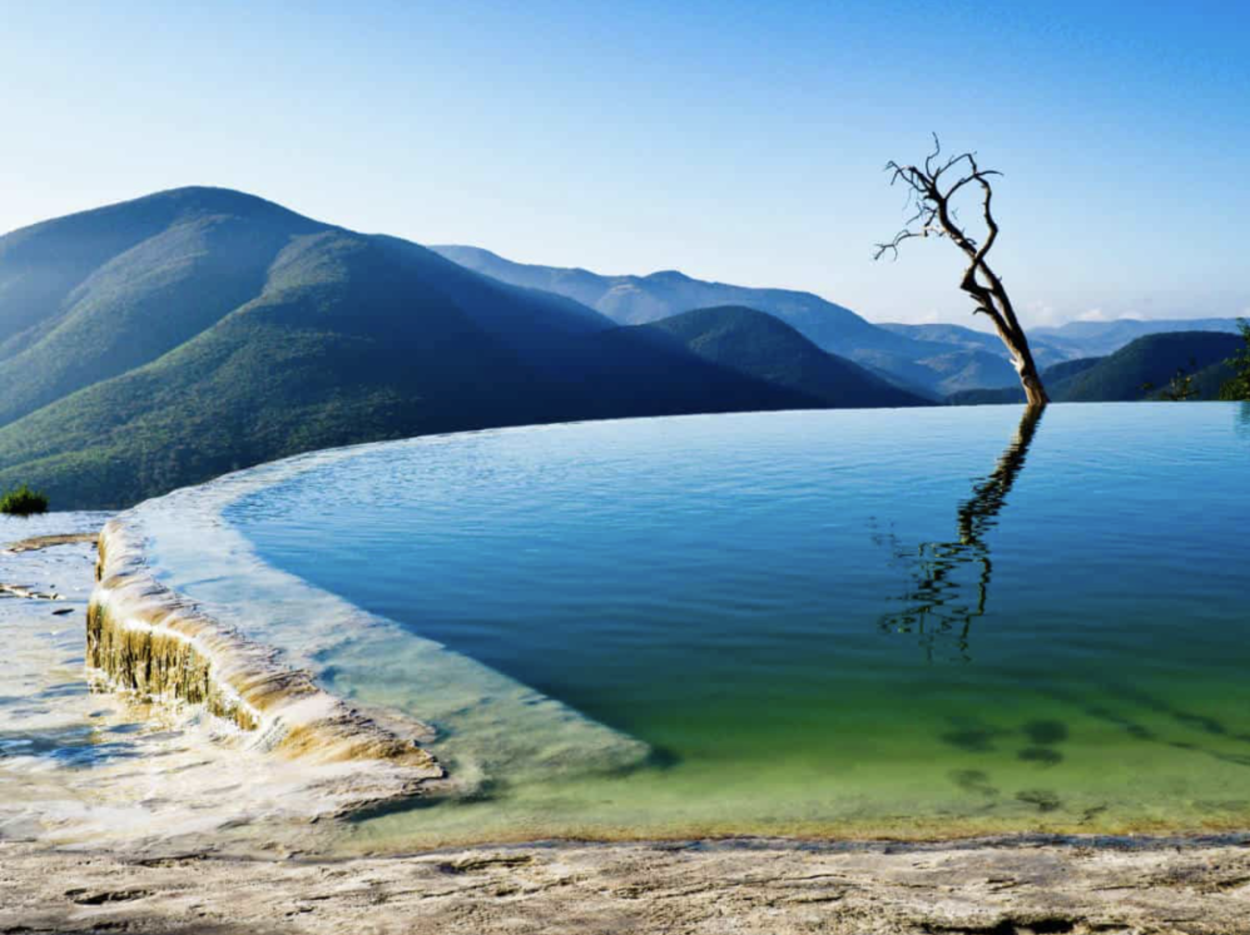 Hierve el Agua mineral-rich water