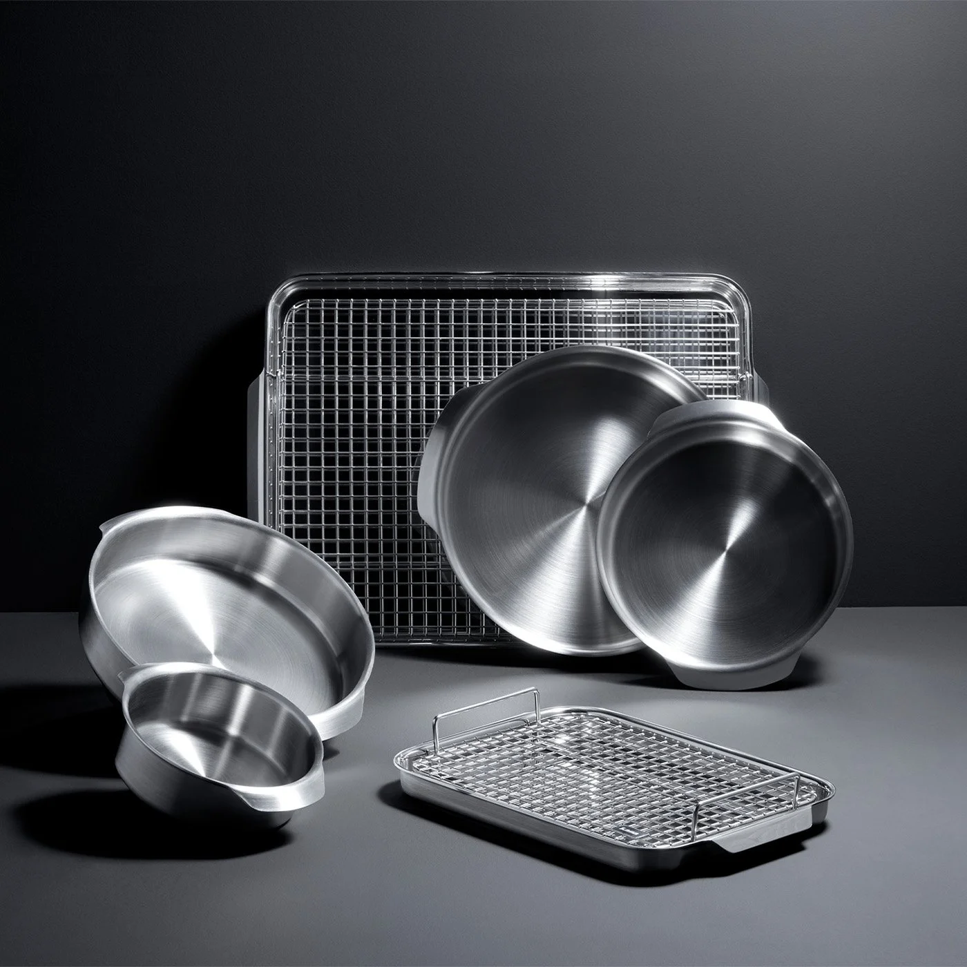 Kana-Bakeware-Family.jpg