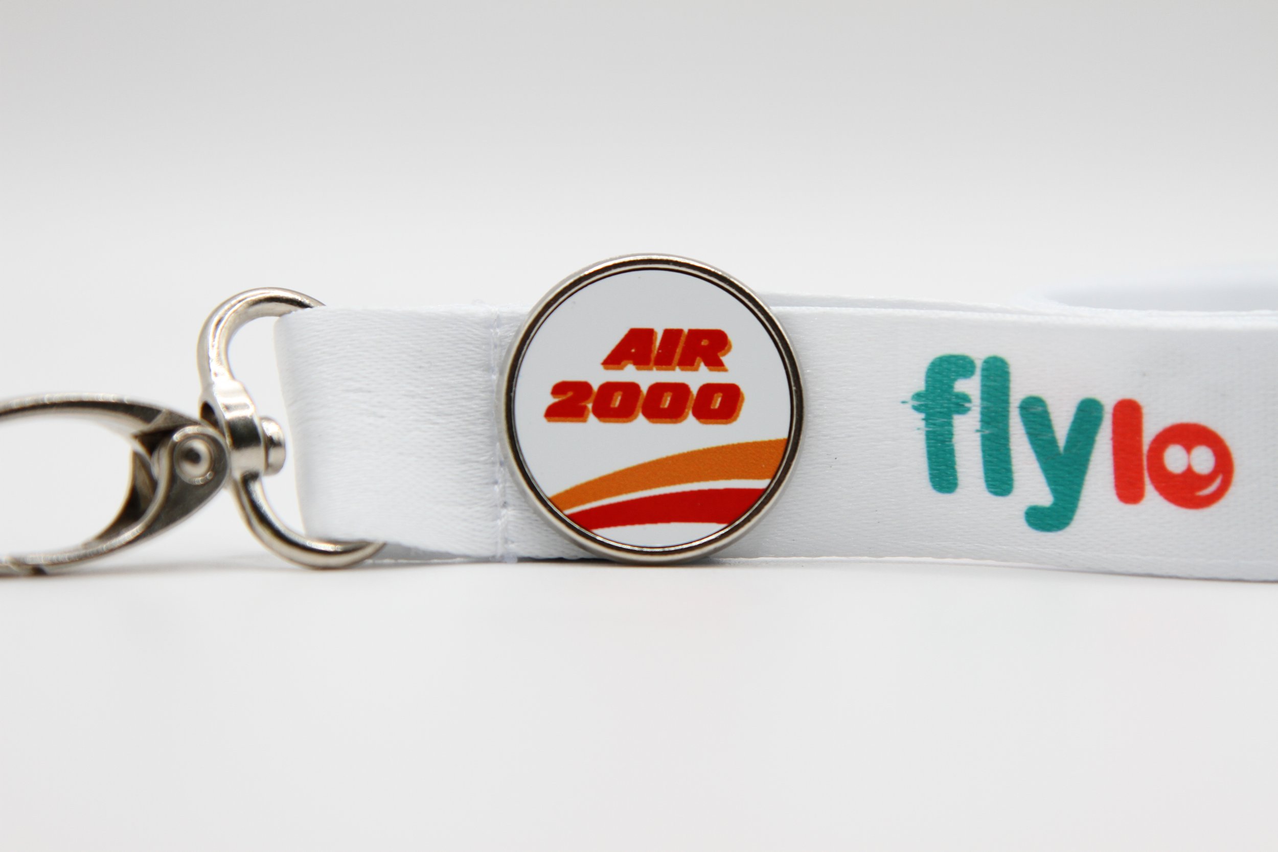 Airline pin badges (round)