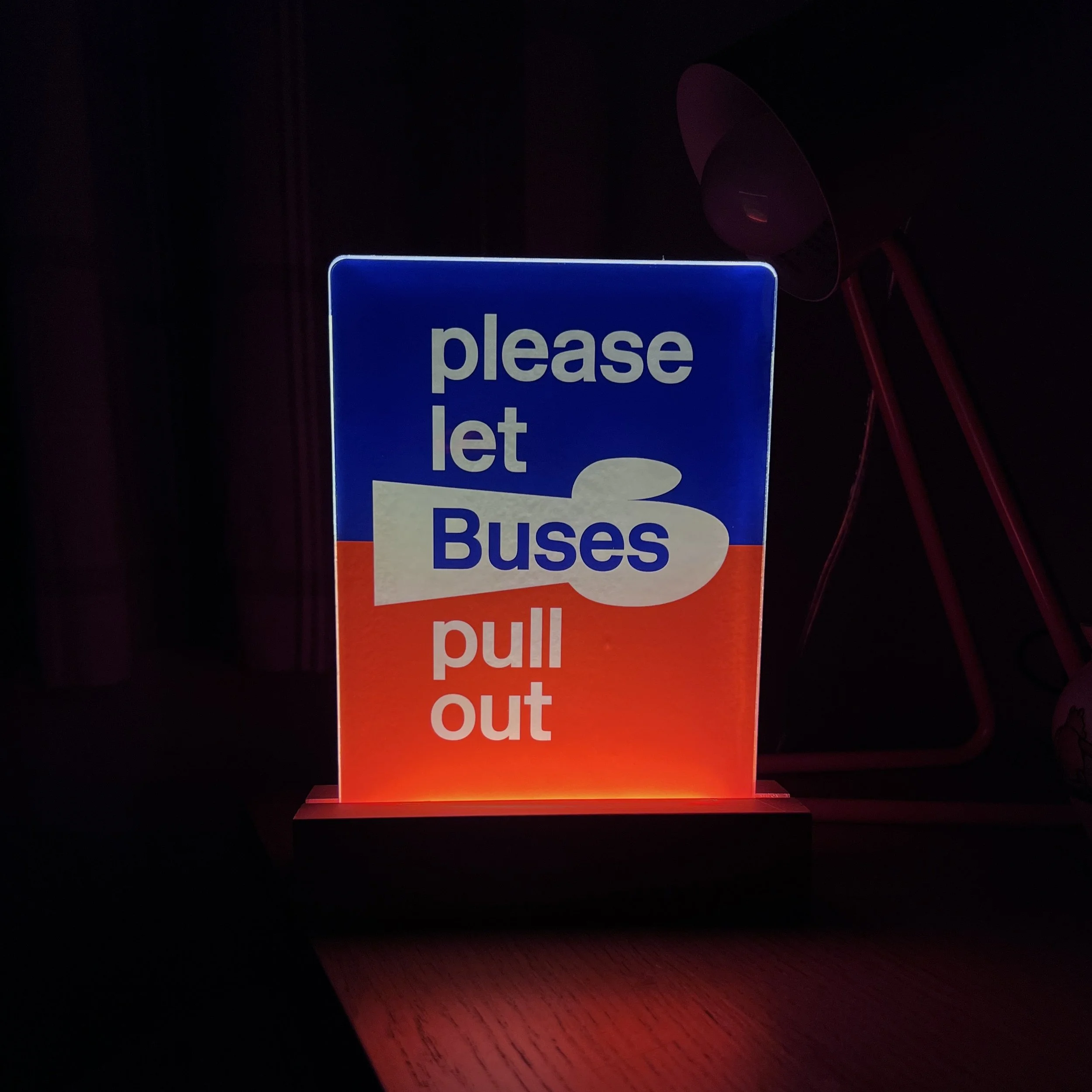 Please let buses pull out sign for illuminated bus stop base - small